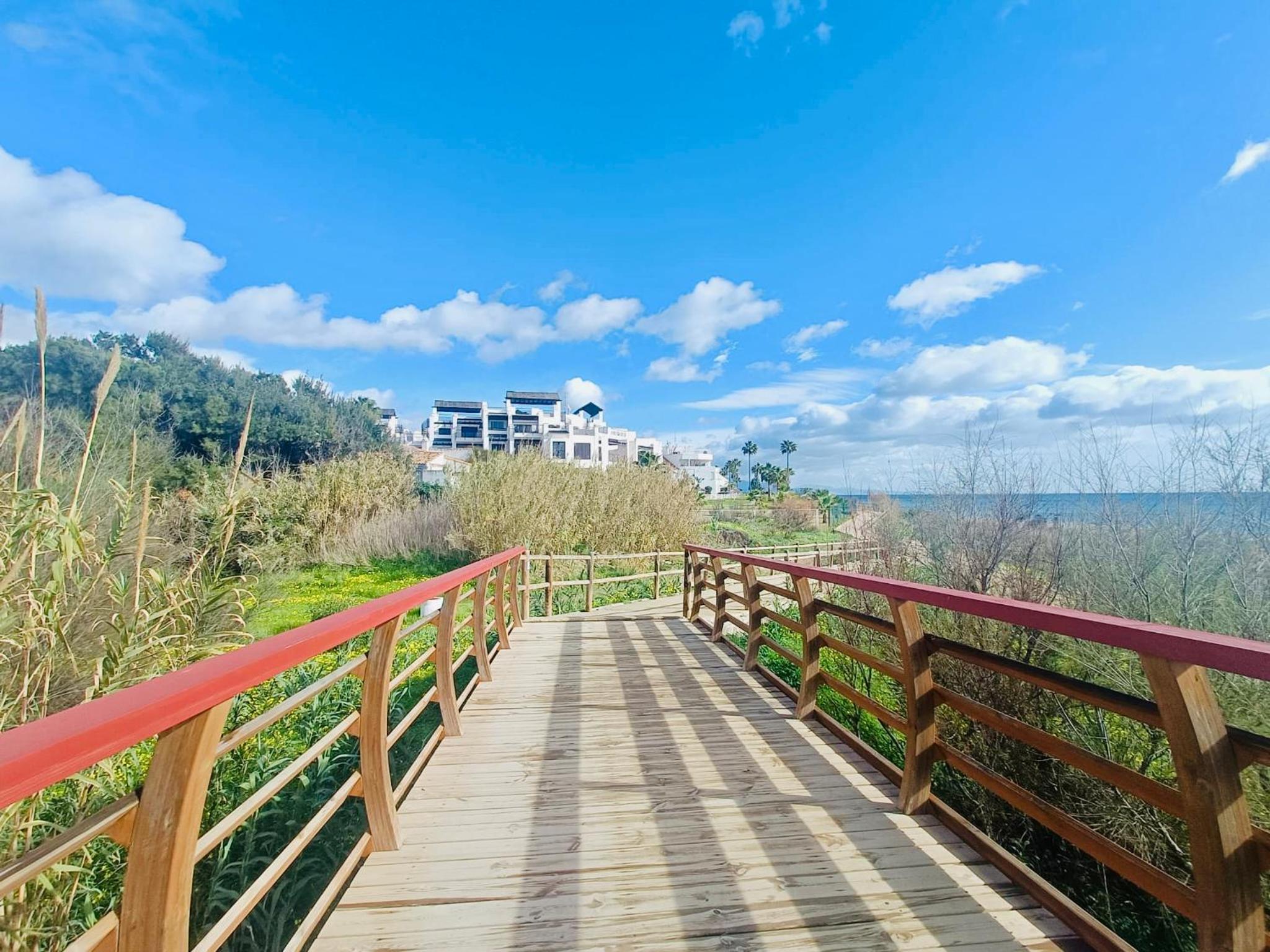 BEACHFRONT Penthouse Luxury