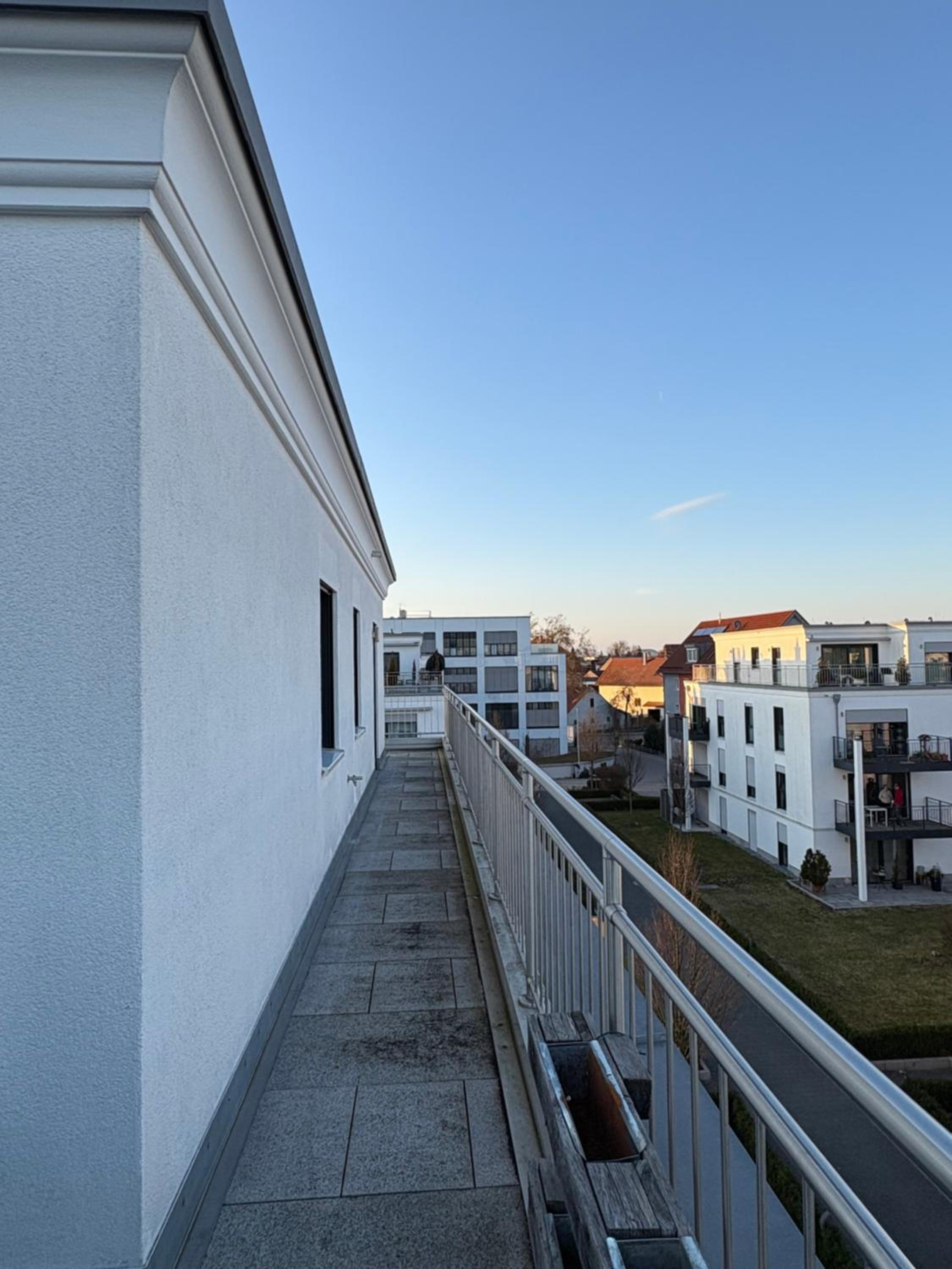 Modernes Serviced Apartment - FeWo Penthouse View