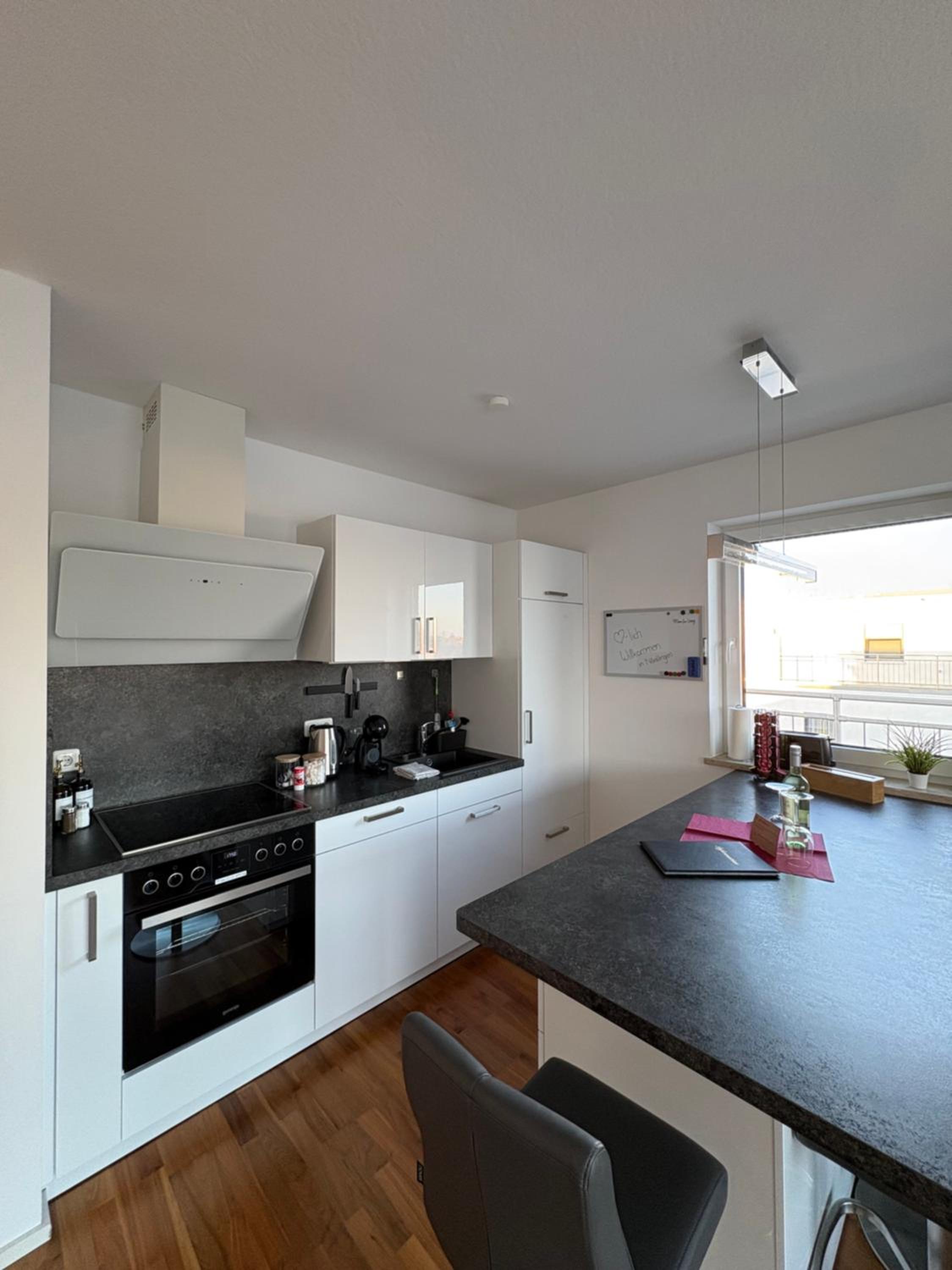 Modernes Serviced Apartment - FeWo Penthouse View