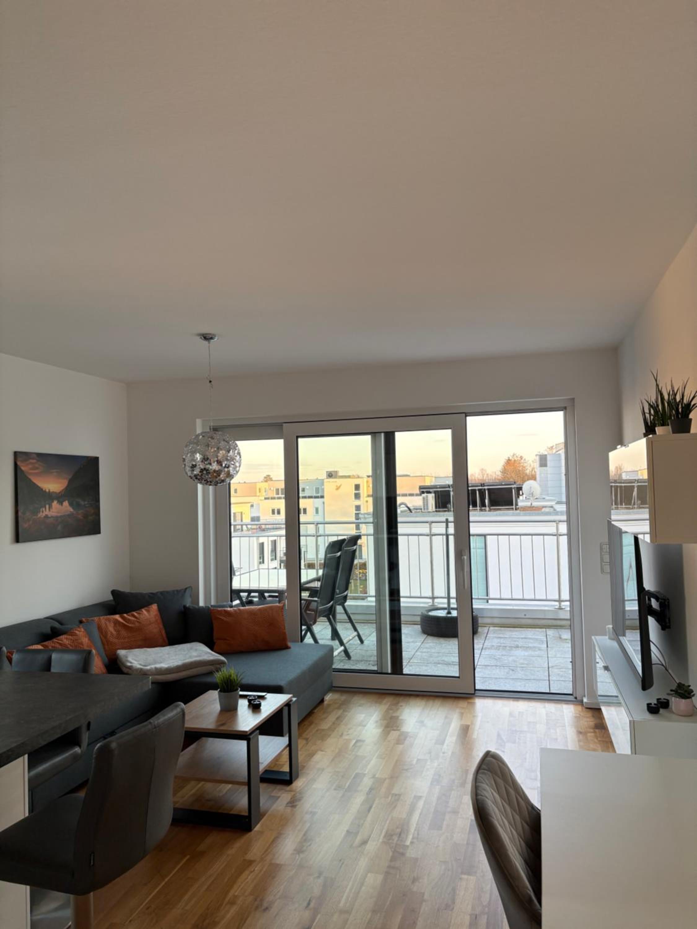 Modernes Serviced Apartment - FeWo Penthouse View