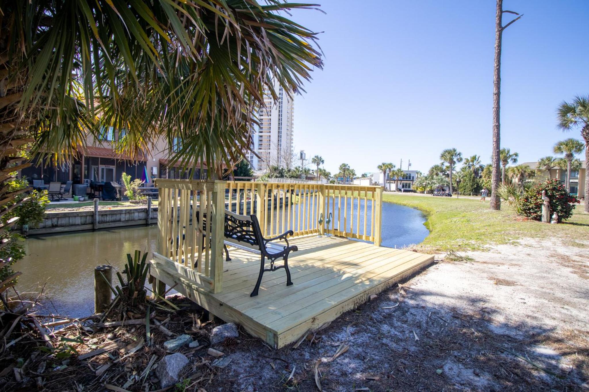 Double Take! Renovated Vacation Home