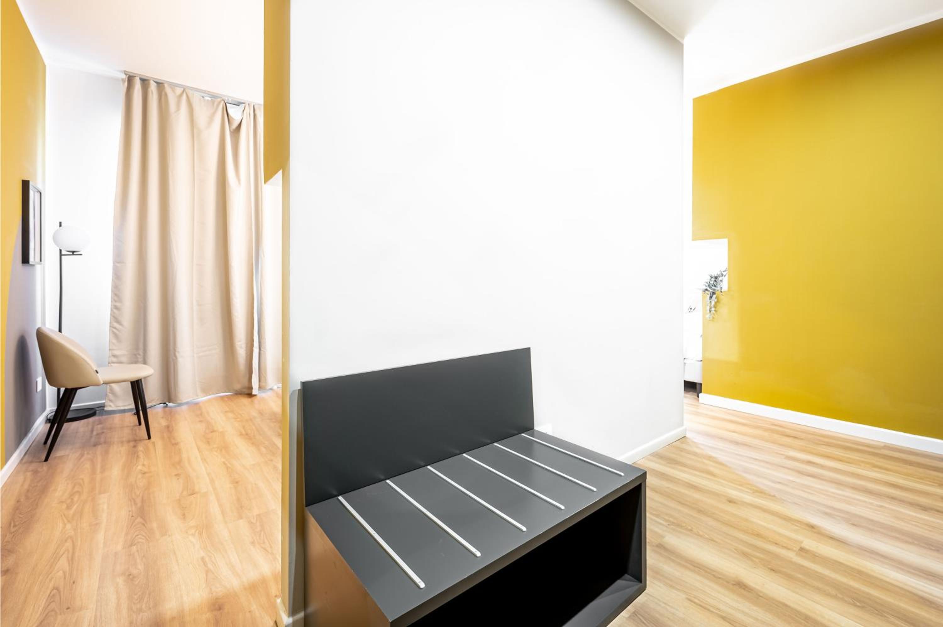 - NumberZ - Rooms Apartments and Suites with Wi-Fi and AC