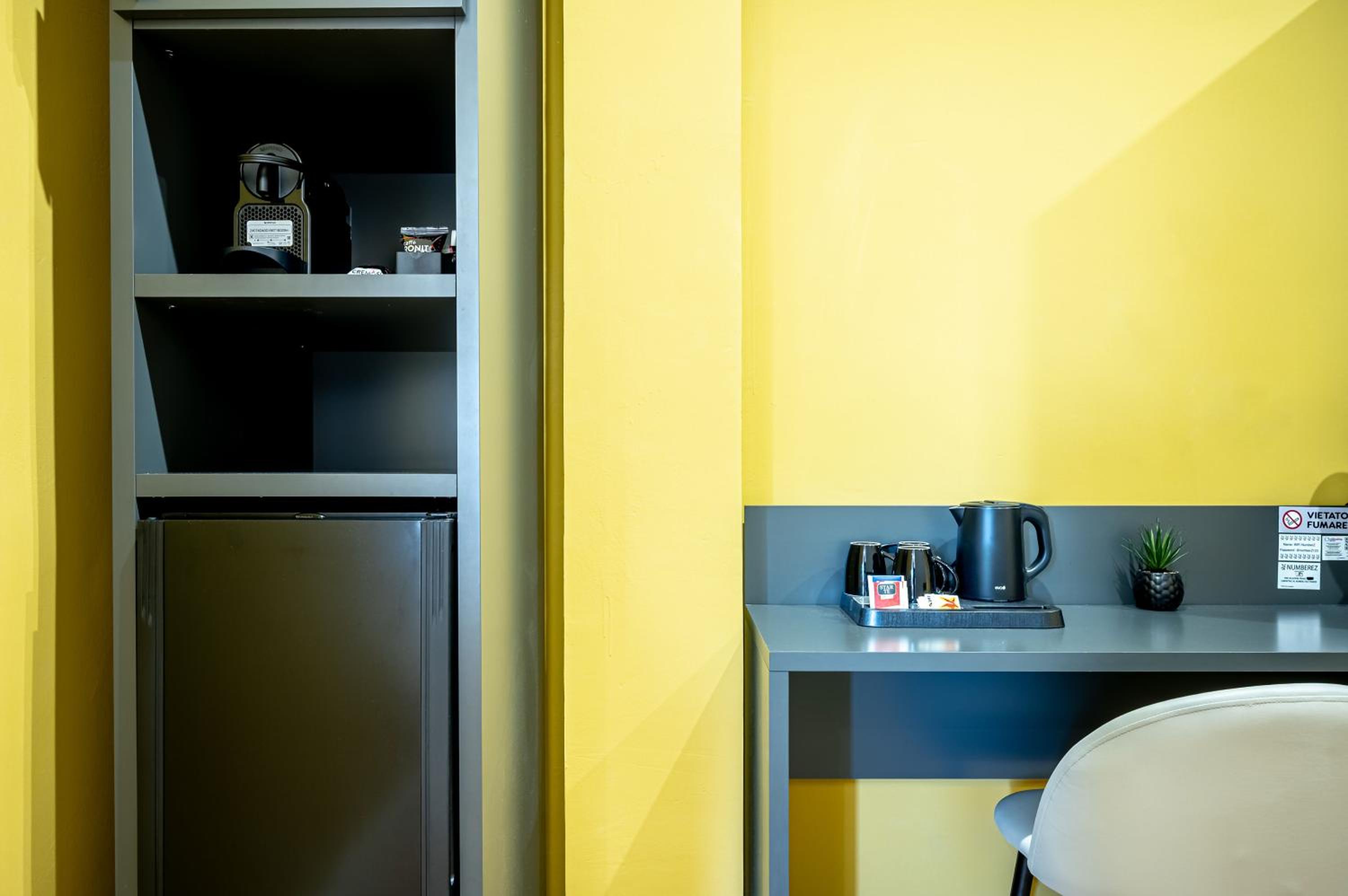 - NumberZ - Rooms Apartments and Suites with Wi-Fi and AC
