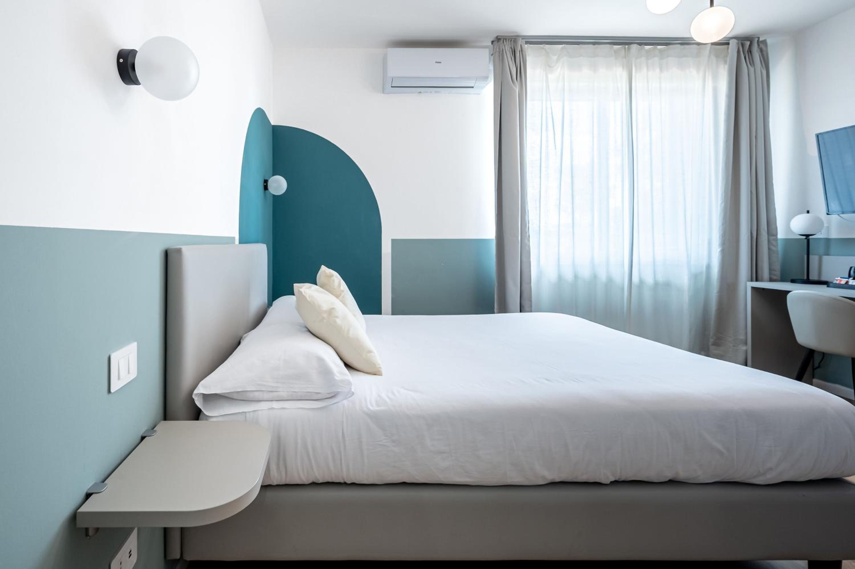 - NumberZ - Rooms Apartments and Suites with Wi-Fi and AC