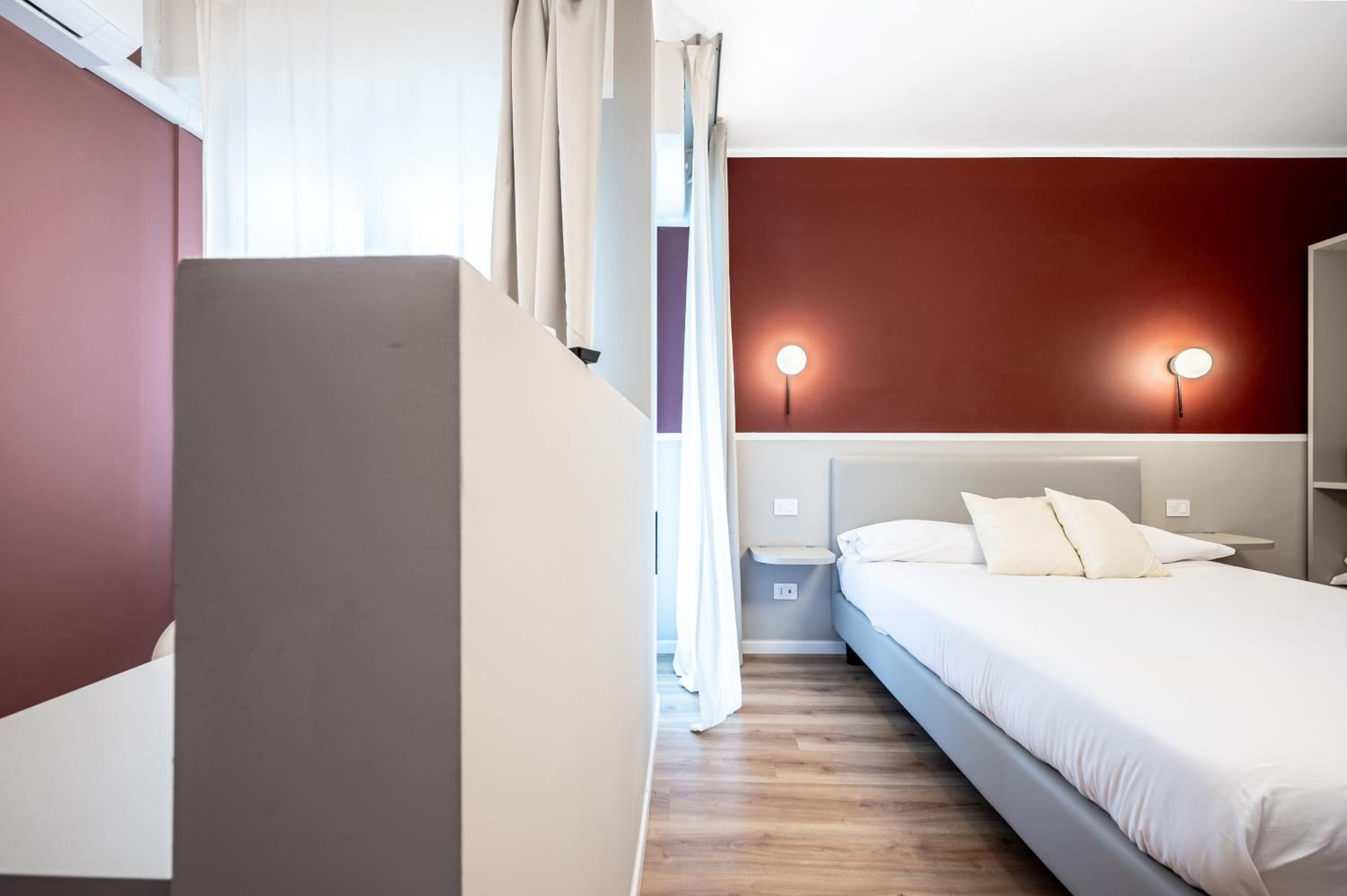 - NumberZ - Rooms Apartments and Suites with Wi-Fi and AC