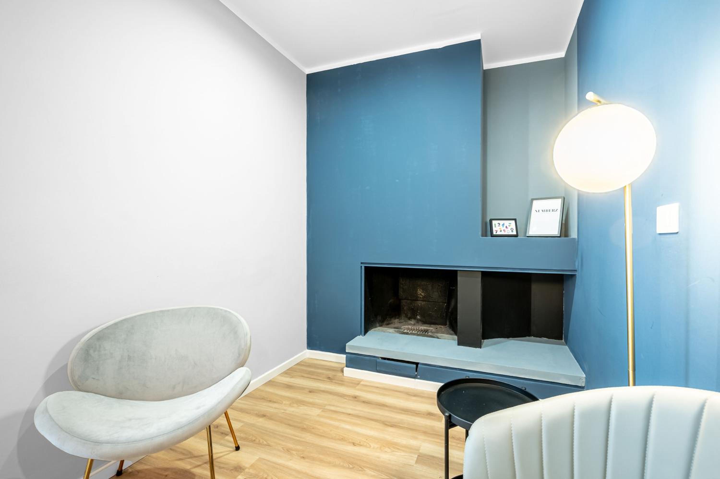 - NumberZ - Rooms Apartments and Suites with Wi-Fi and AC