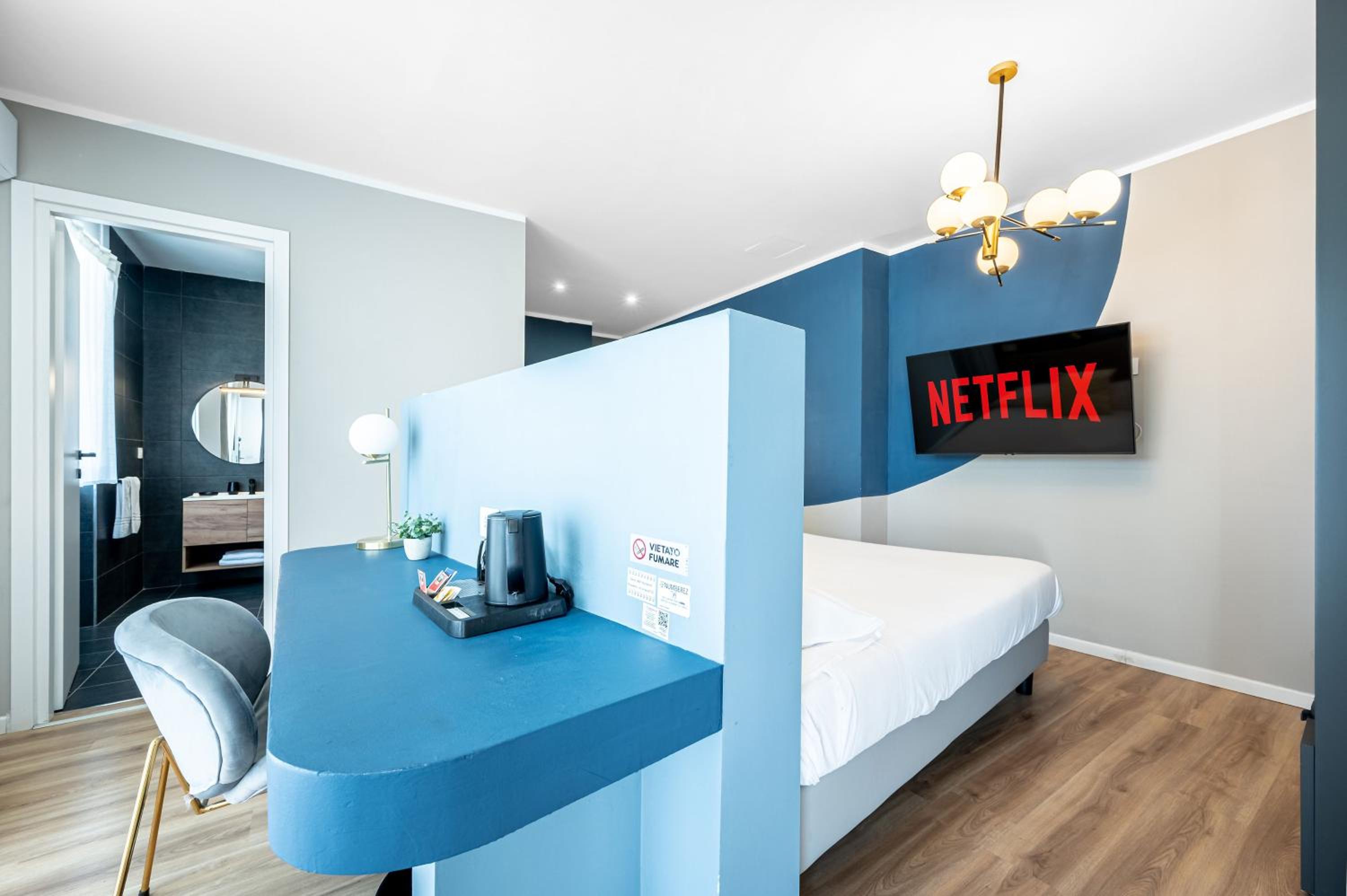 - NumberZ - Rooms Apartments and Suites with Wi-Fi and AC