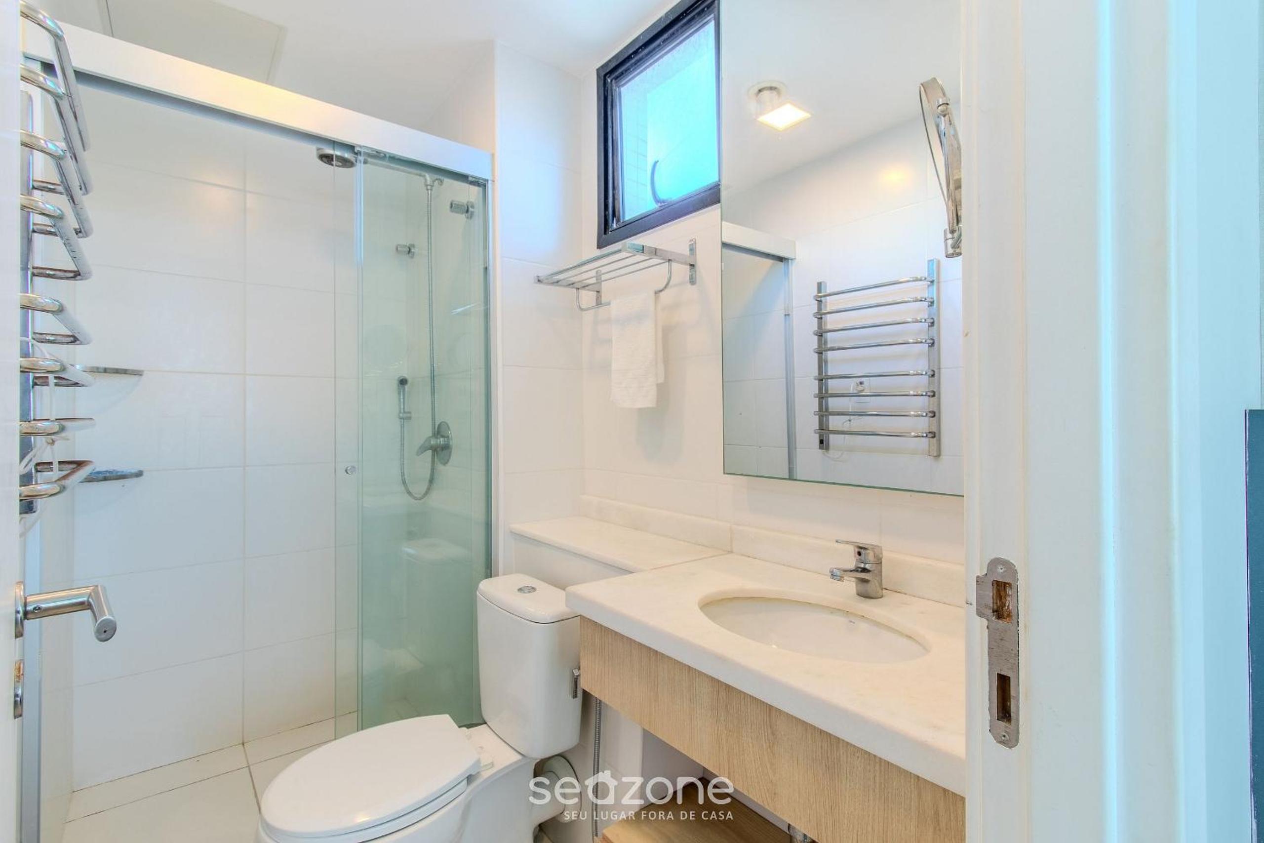 Accommodation with pool, sauna, and gym in the heart of Salvador - AAP