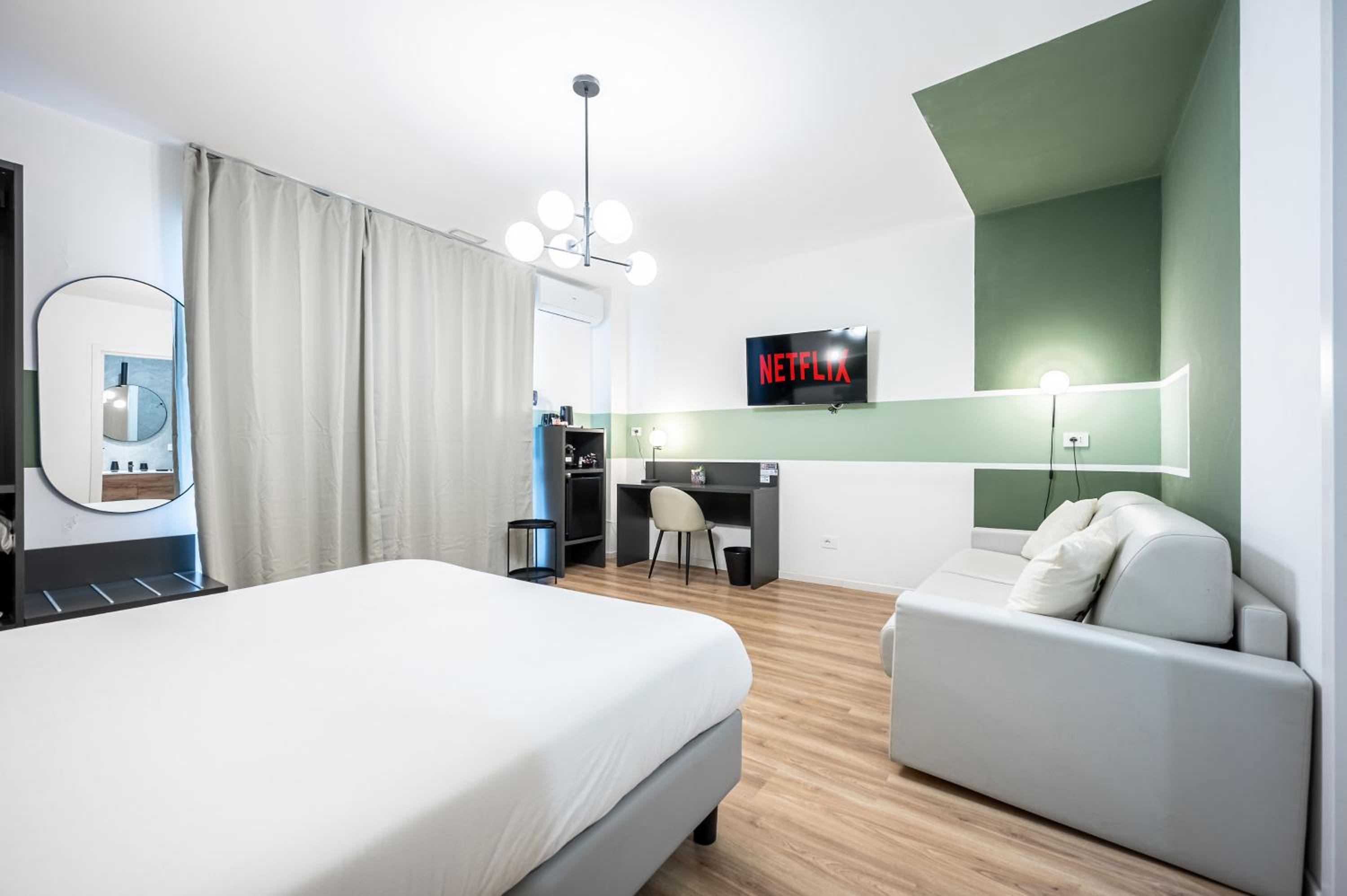 - NumberZ - Rooms Apartments and Suites with Wi-Fi and AC