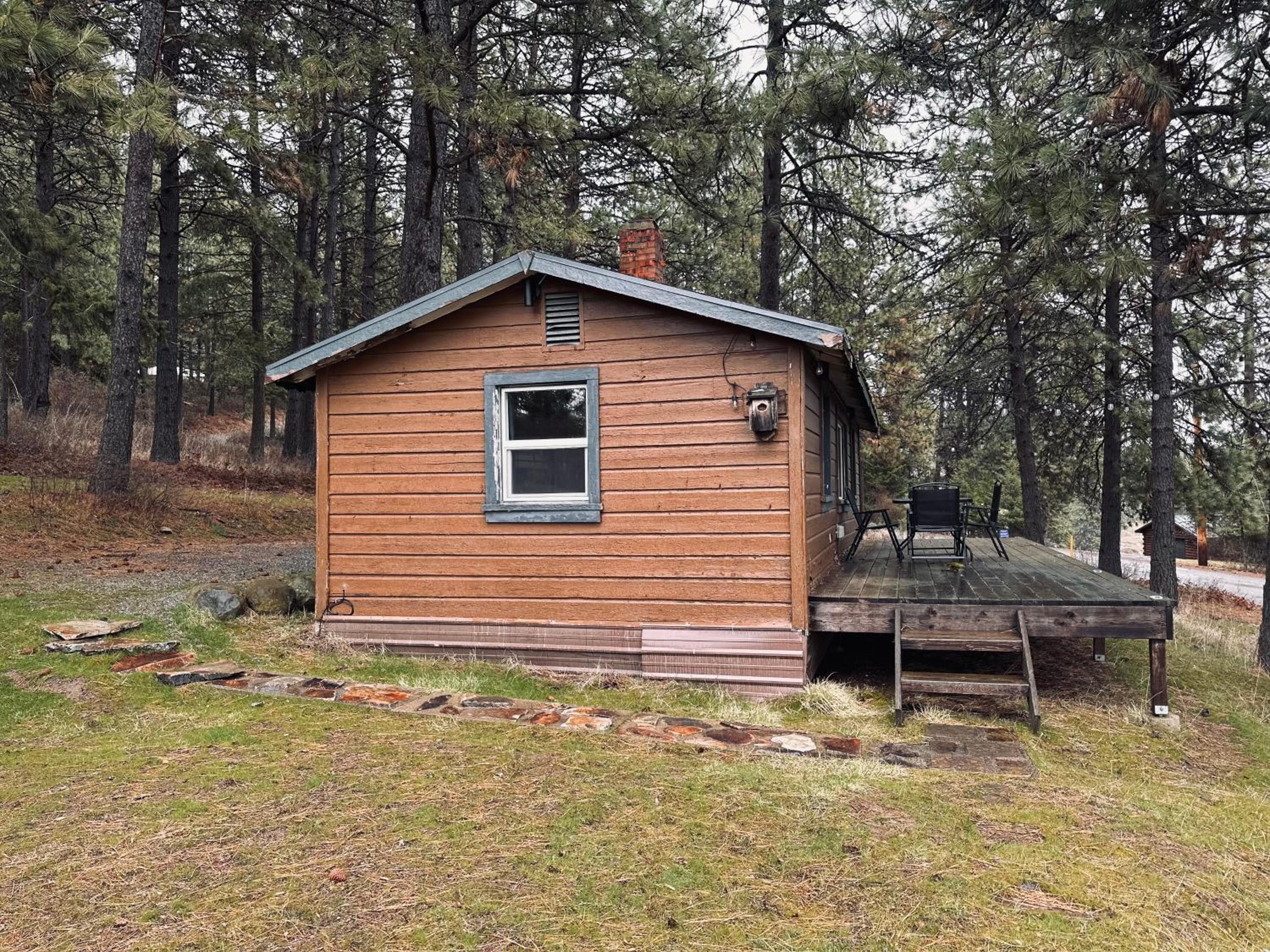 Cabin Getaway with Lake View!