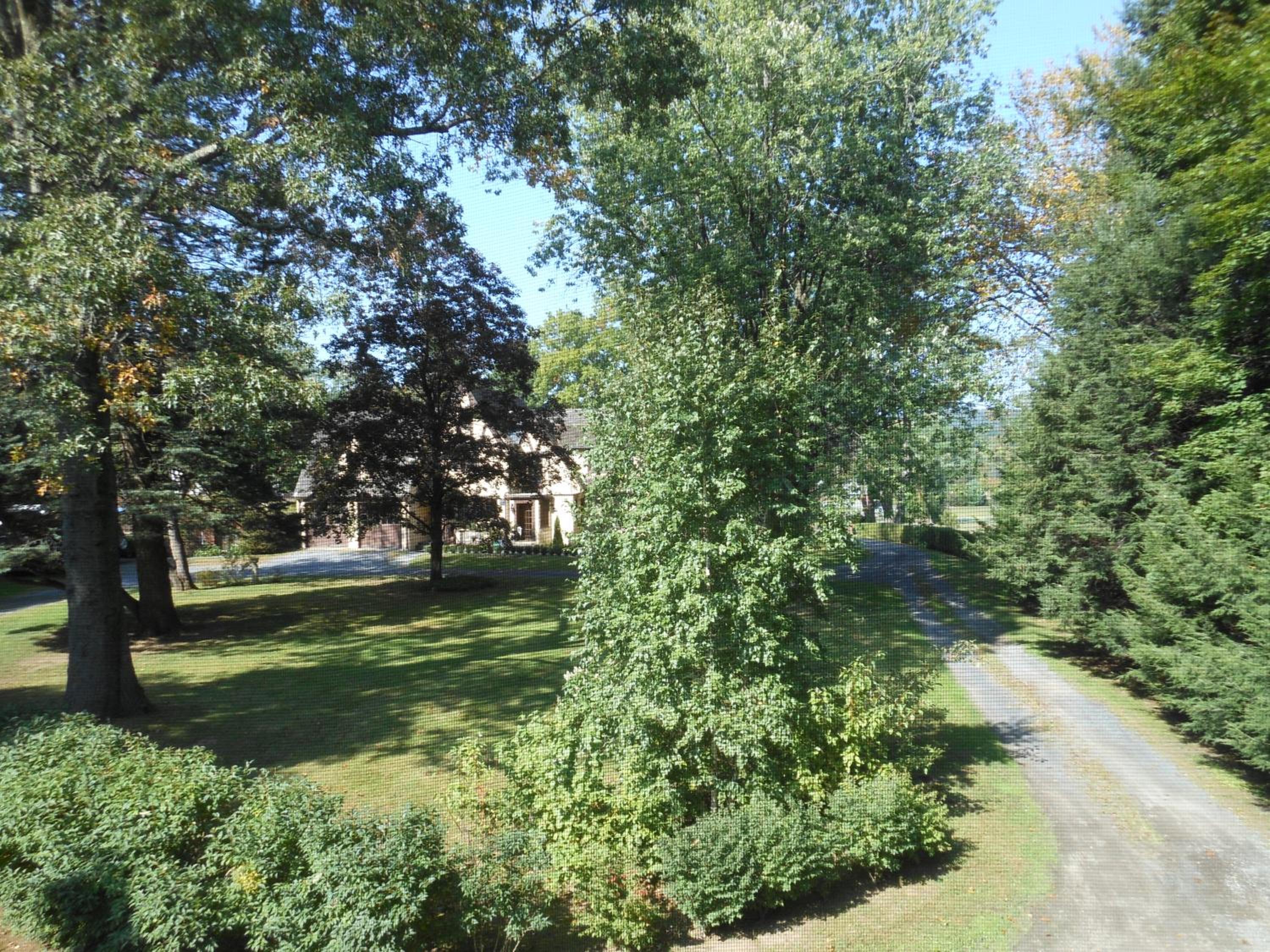 Kingston Vacations - The Carriage House Loft - Property Image 11