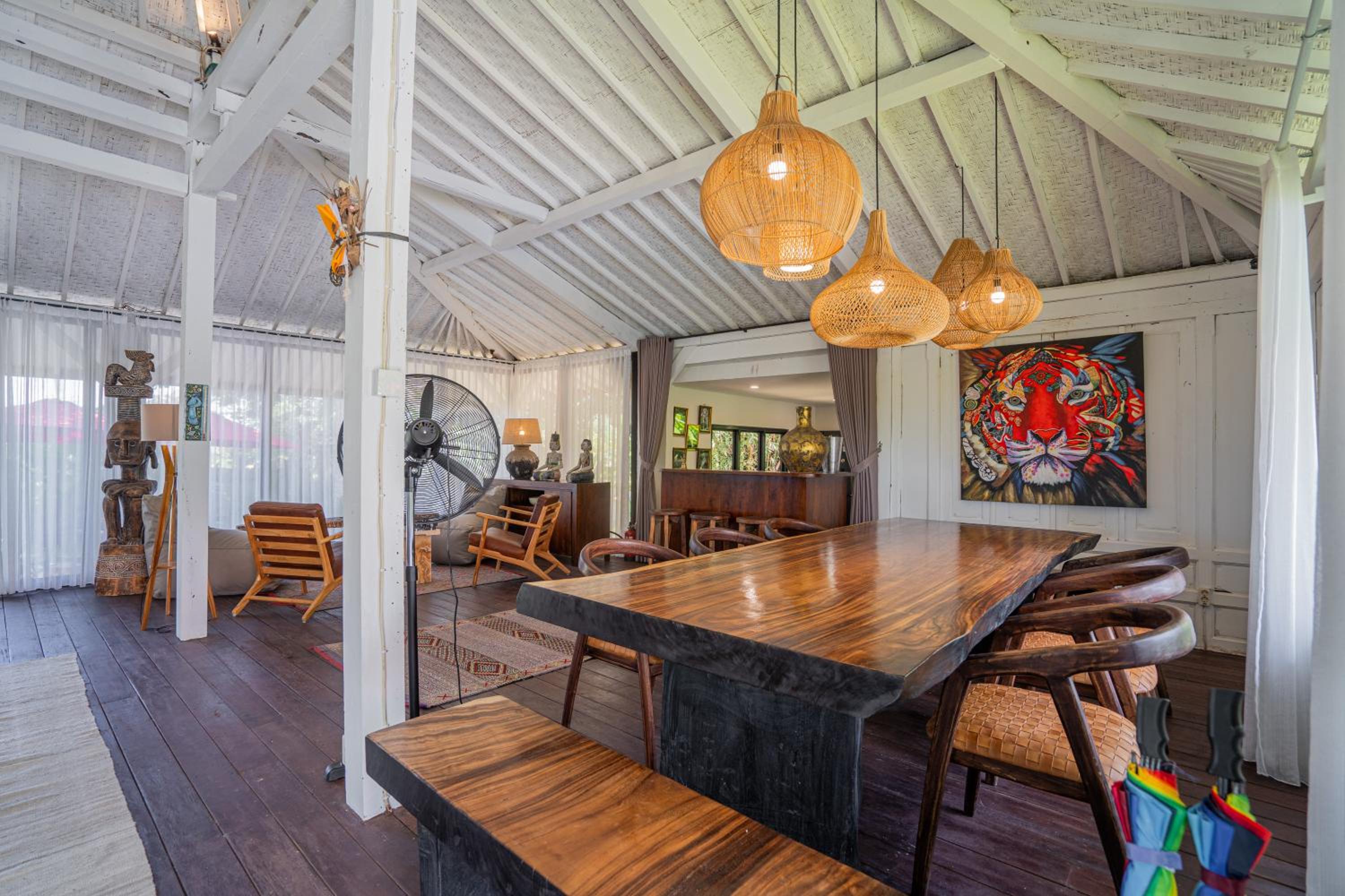Villa Taman Sari - 3BR Villa near Tanah lot