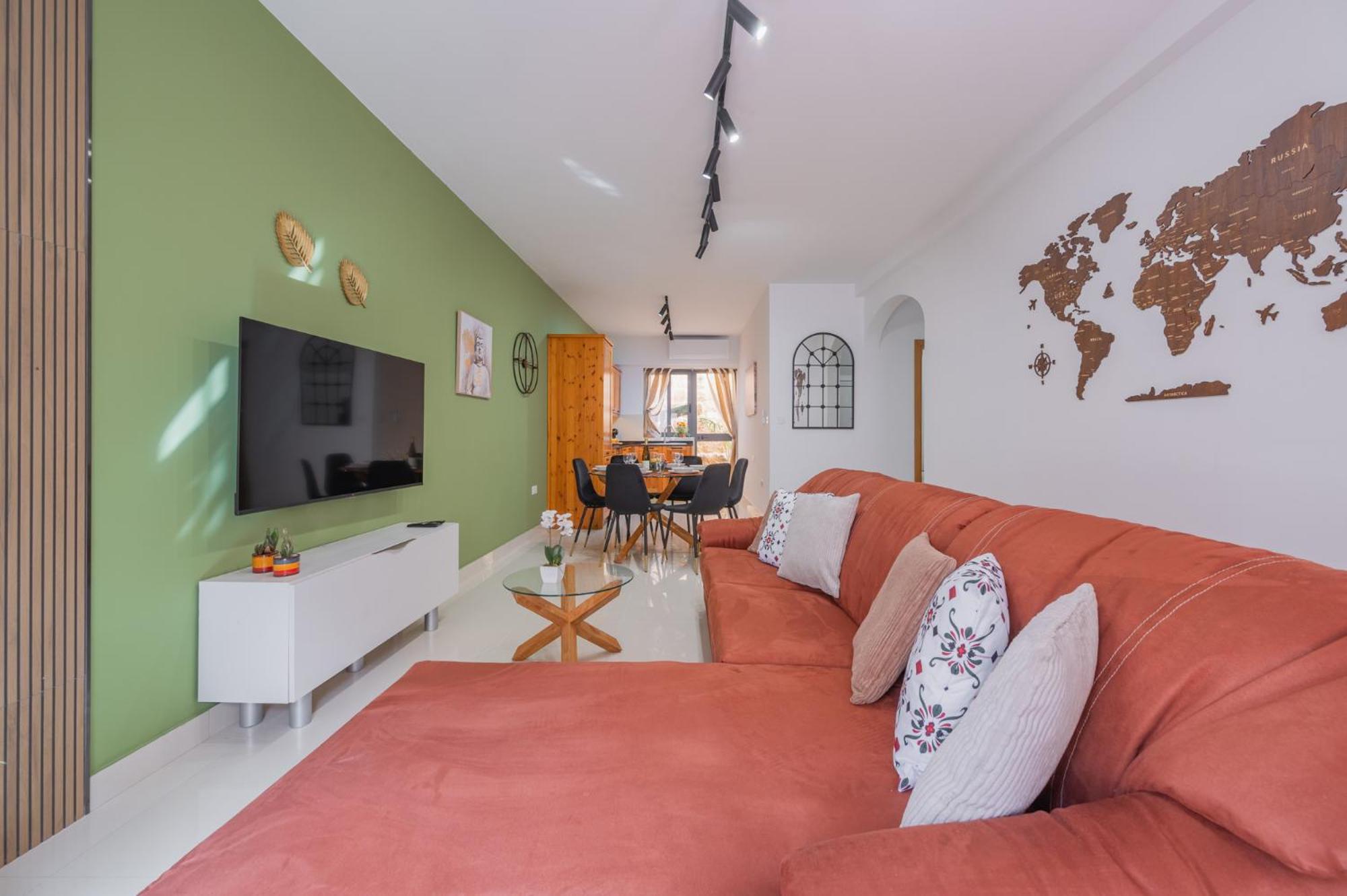 Girna - Entire 3BR Ground floor Charming Apartment