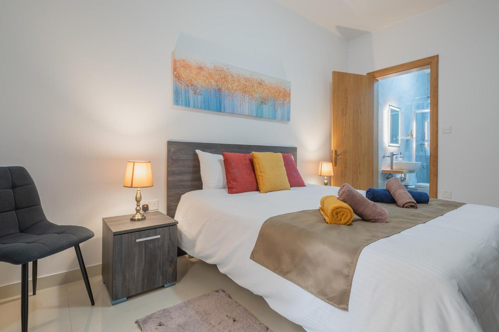 Girna - Entire 3BR Ground floor Charming Apartment