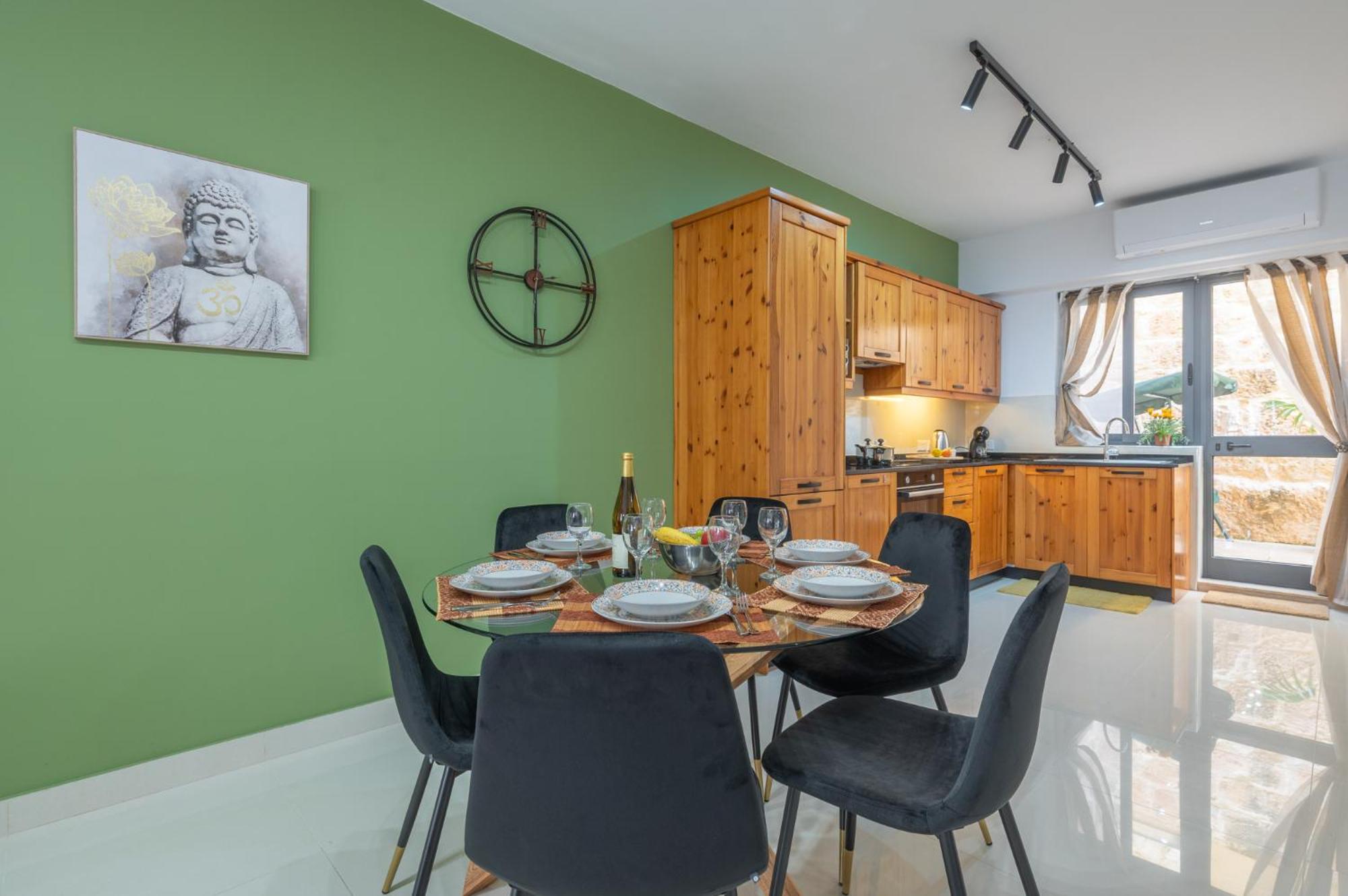 Girna - Entire 3BR Ground floor Charming Apartment