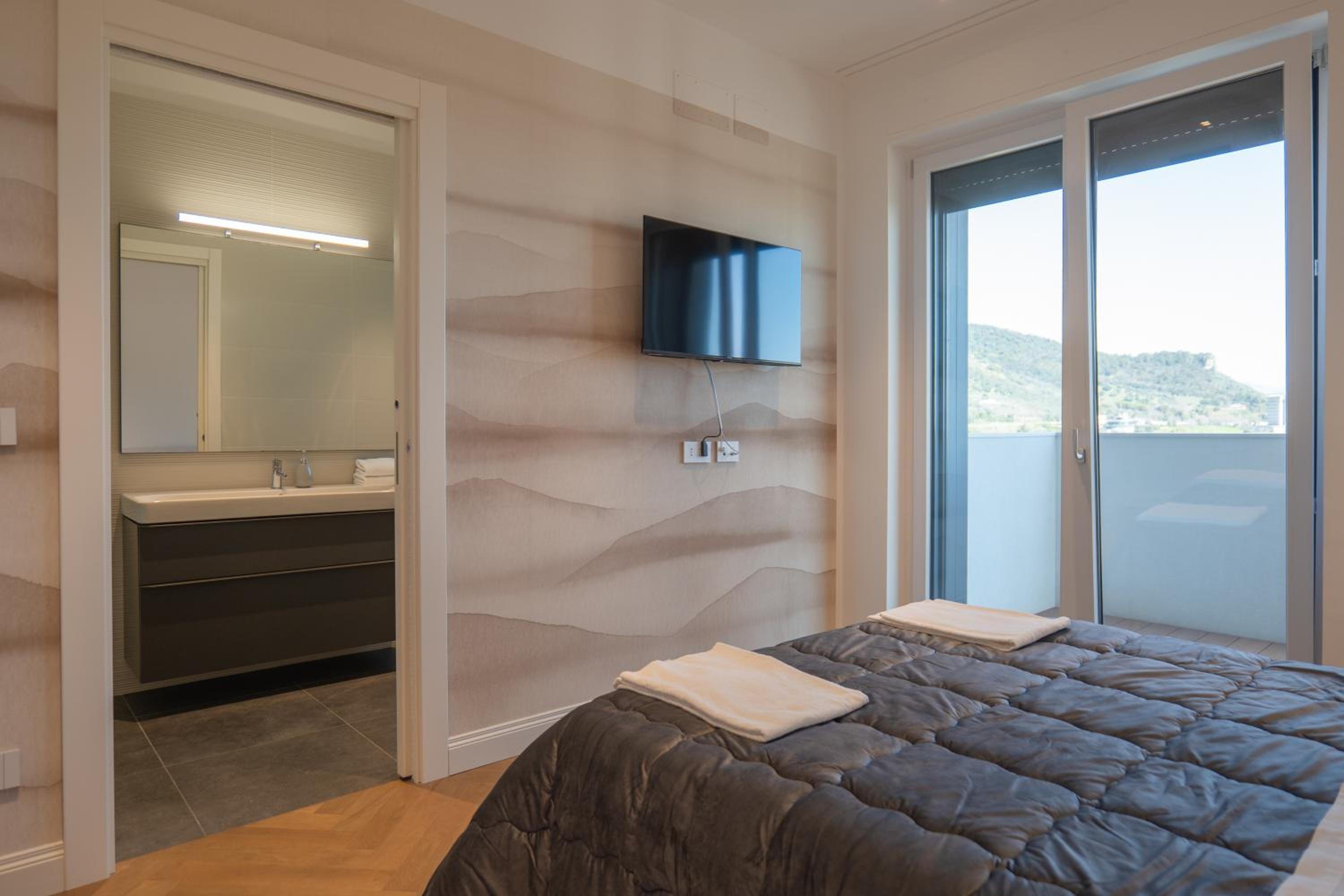 Porta del Mare - Luxury Beachfront Apartments