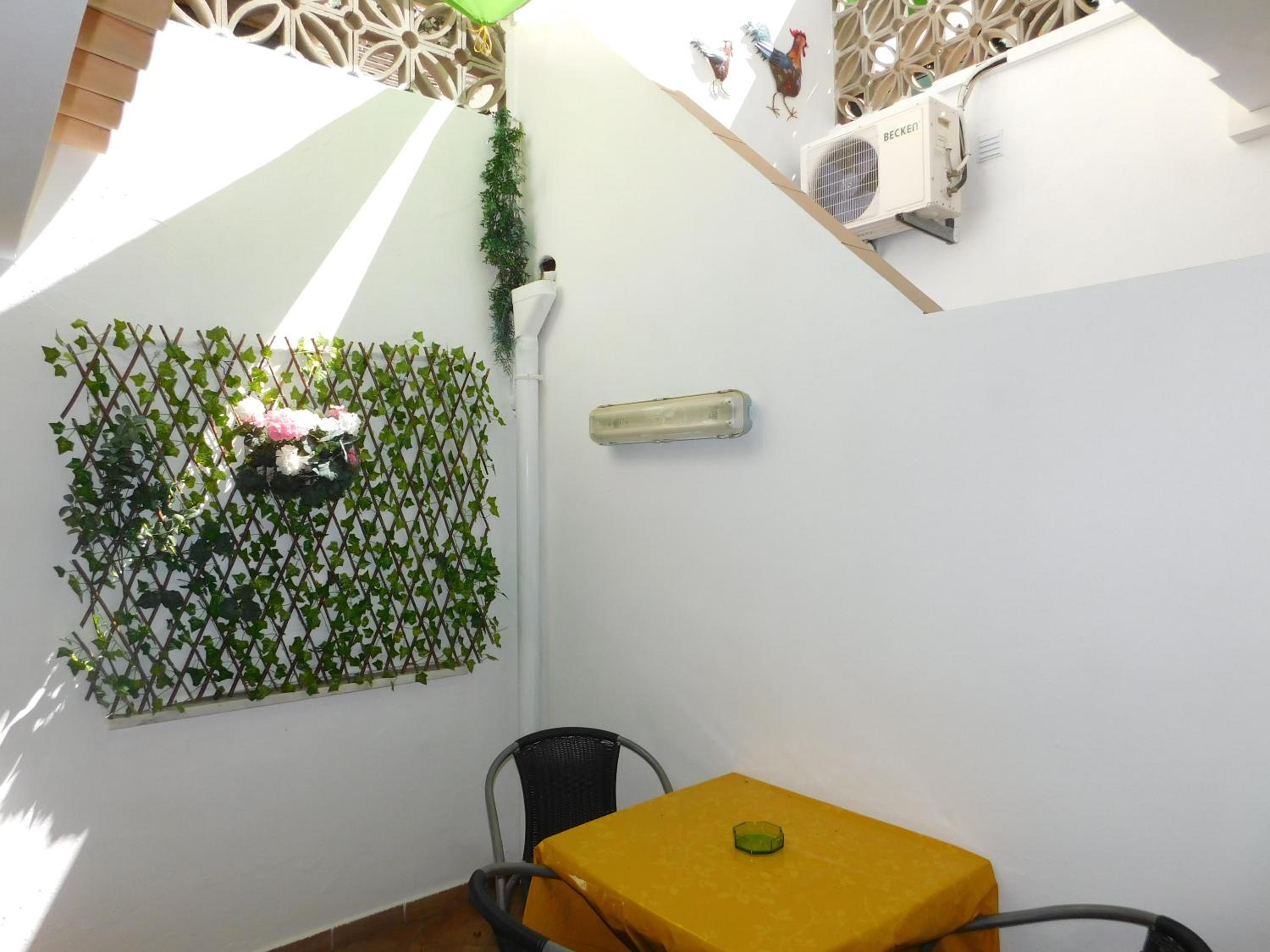 Dinas Guesthouse