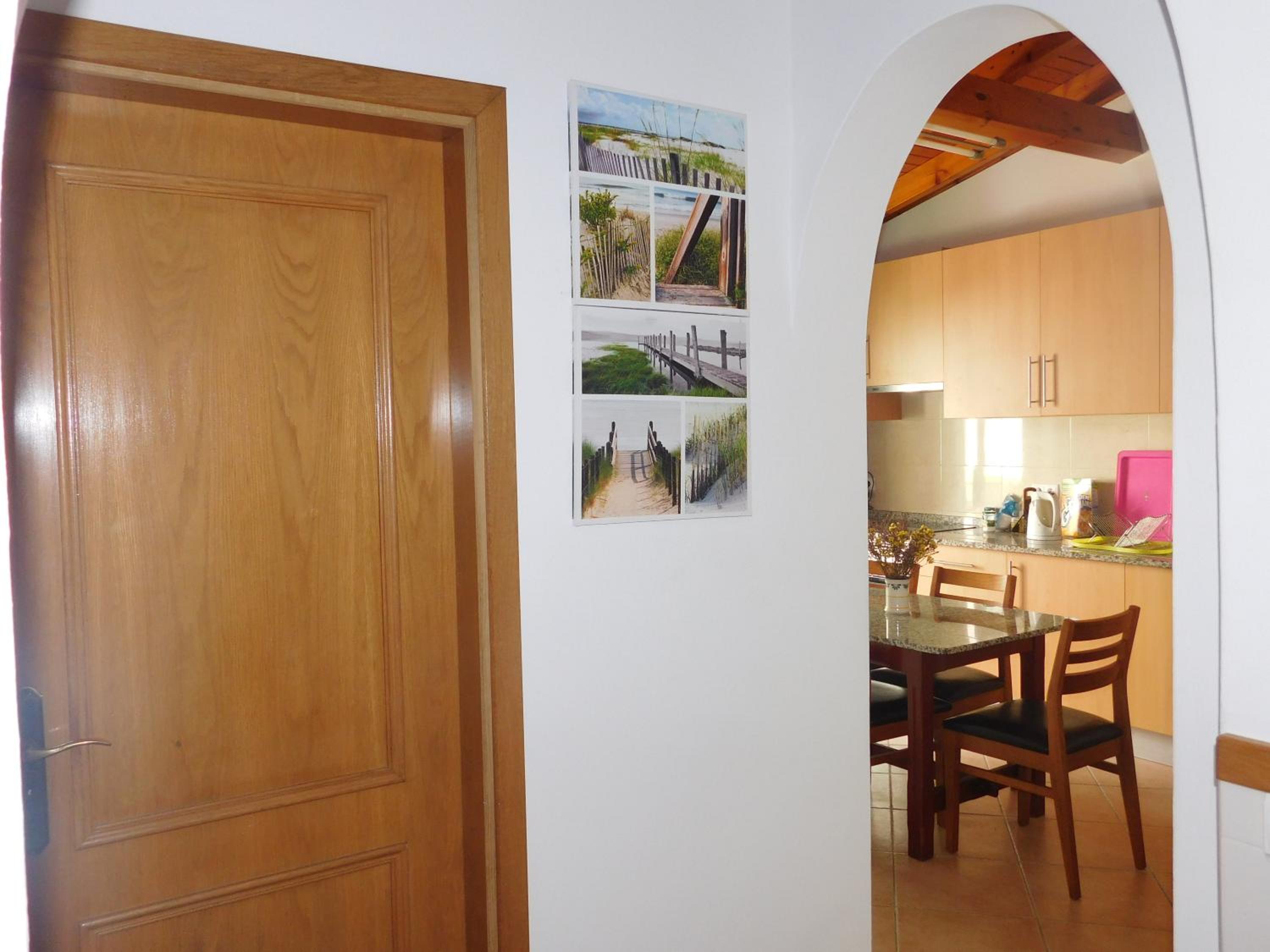 Dinas Guesthouse