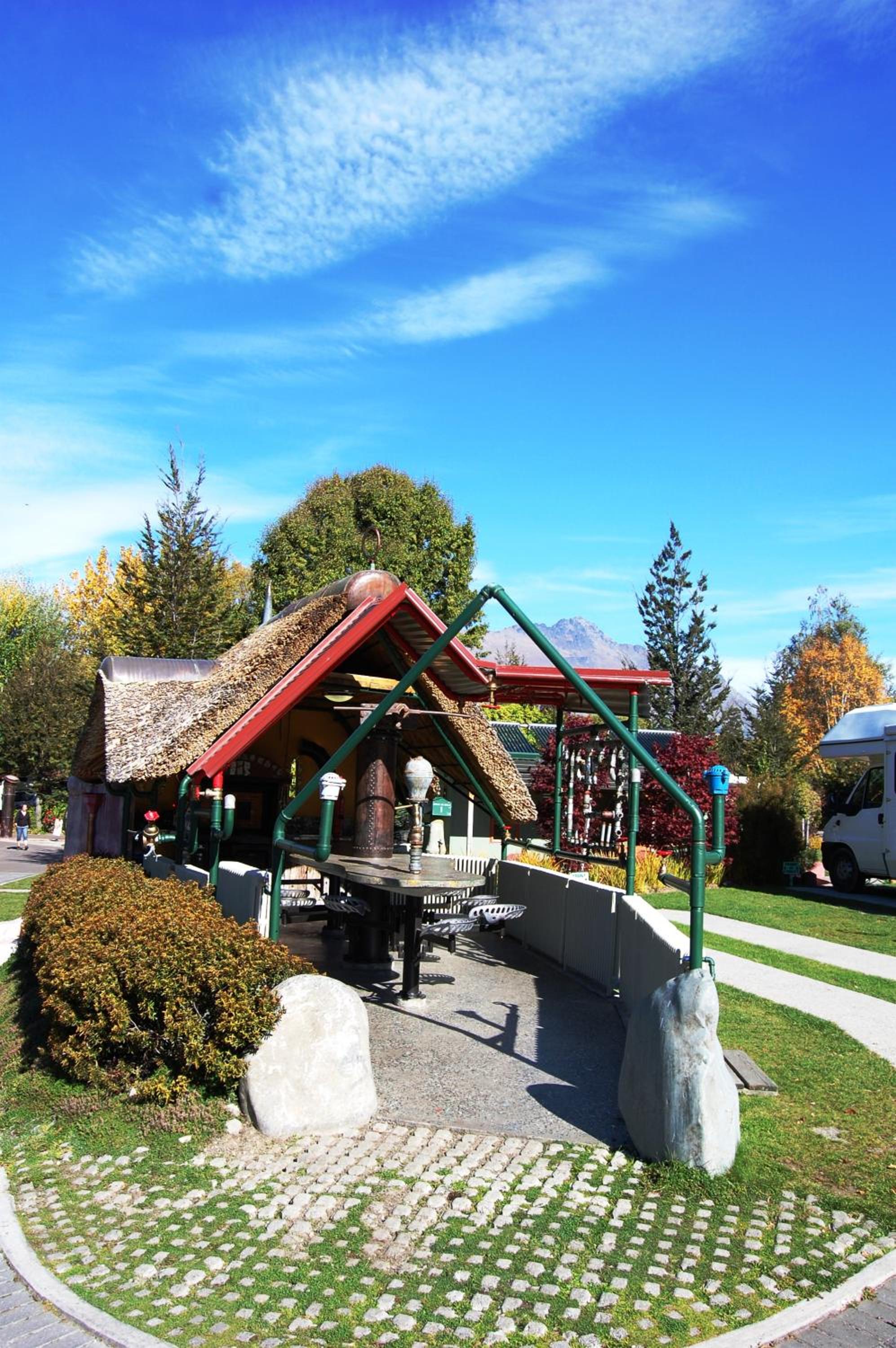 Queenstown Holiday Park Creeksyde