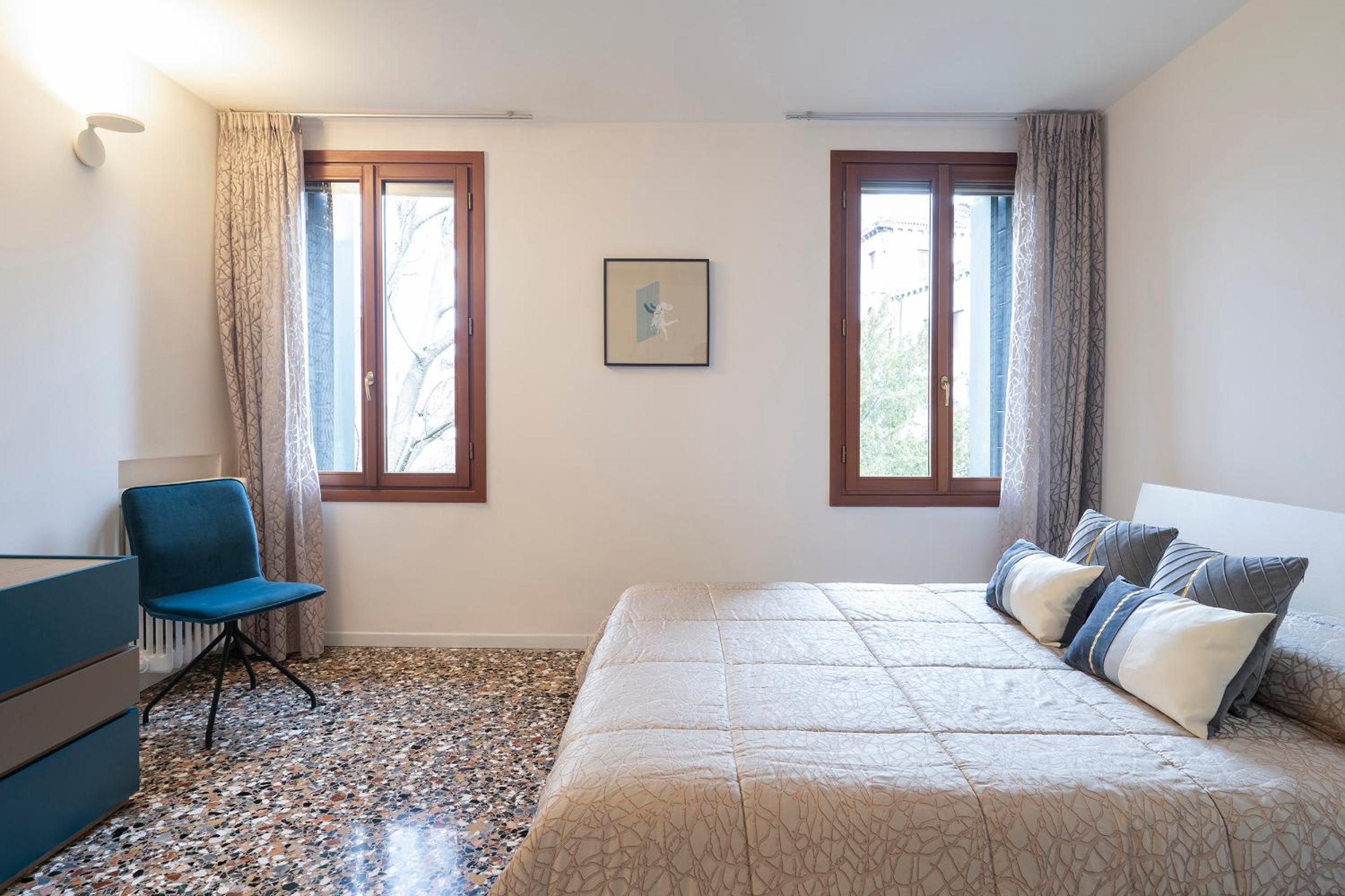 Stupendo Luxury Apartment Canal & Garden View
