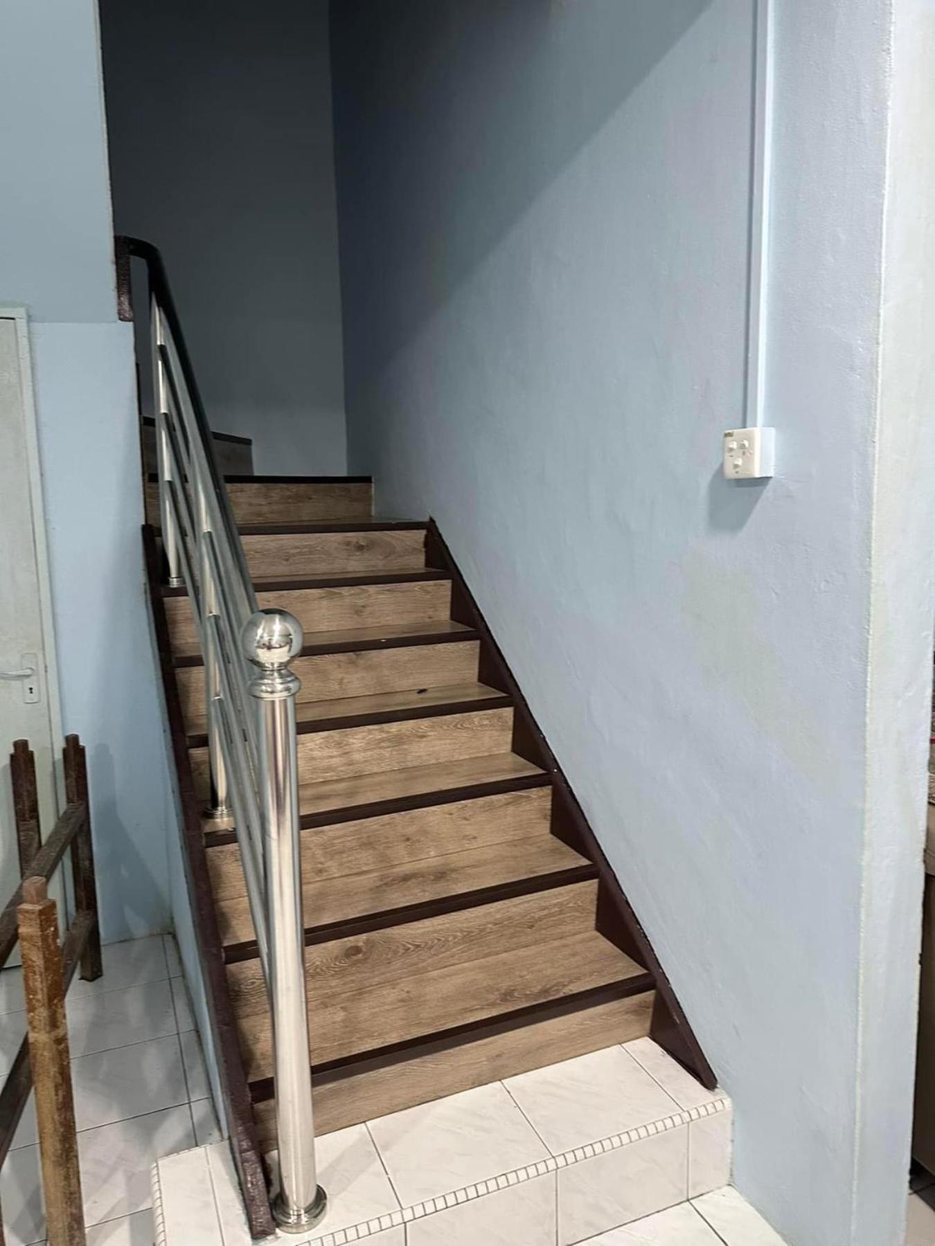 Rejang Park Homestay 10Pax 3Rooms Free Wifi