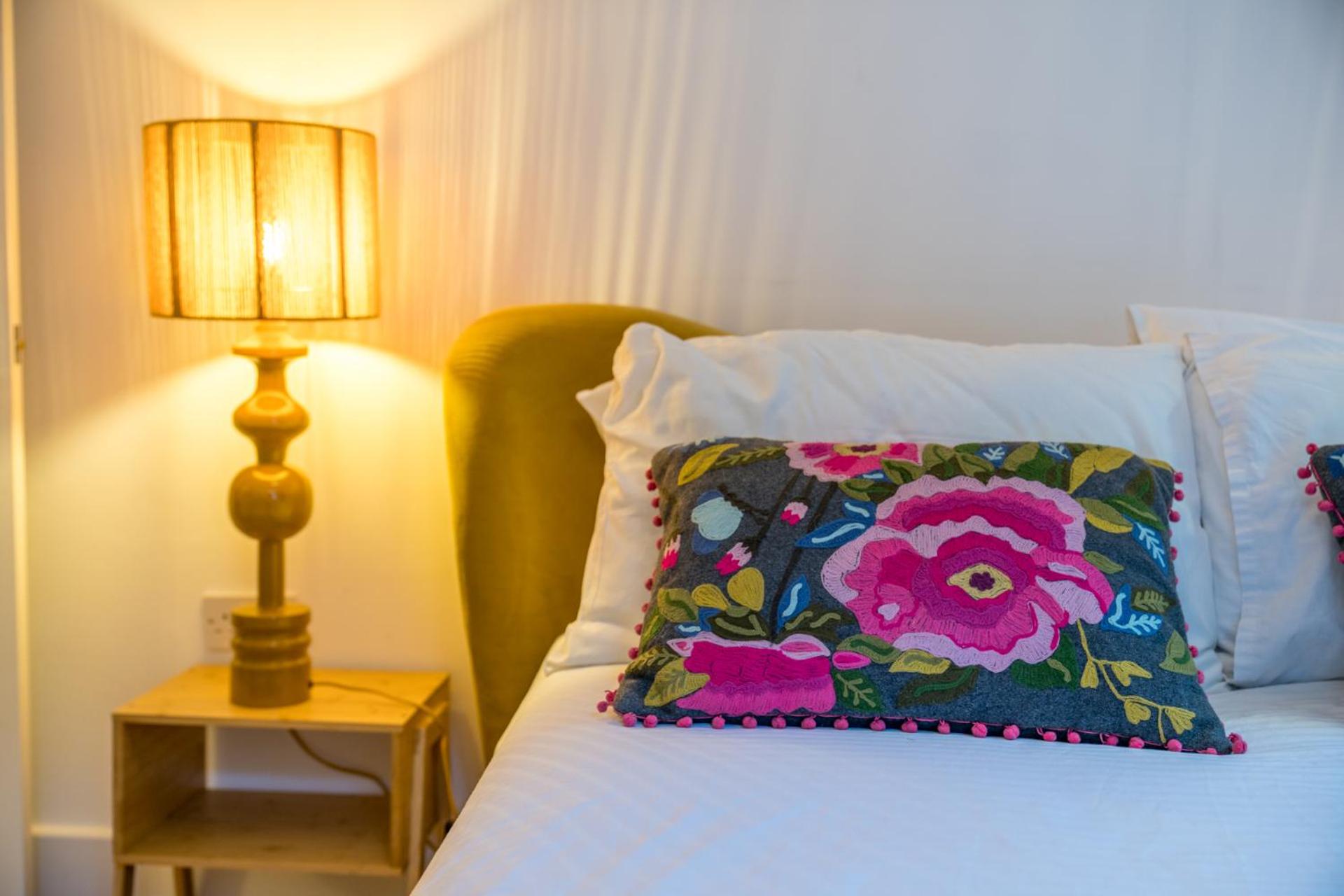 Niru Experience Stylish Garden Getaway