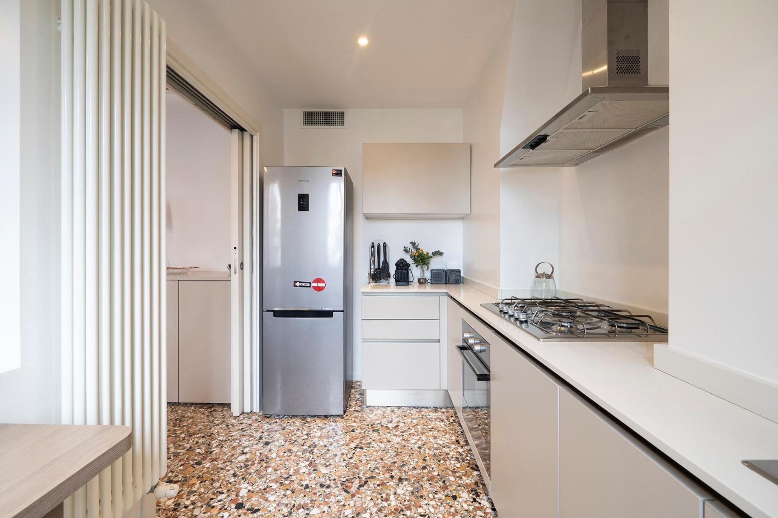 Stupendo Luxury Apartment Canal & Garden View