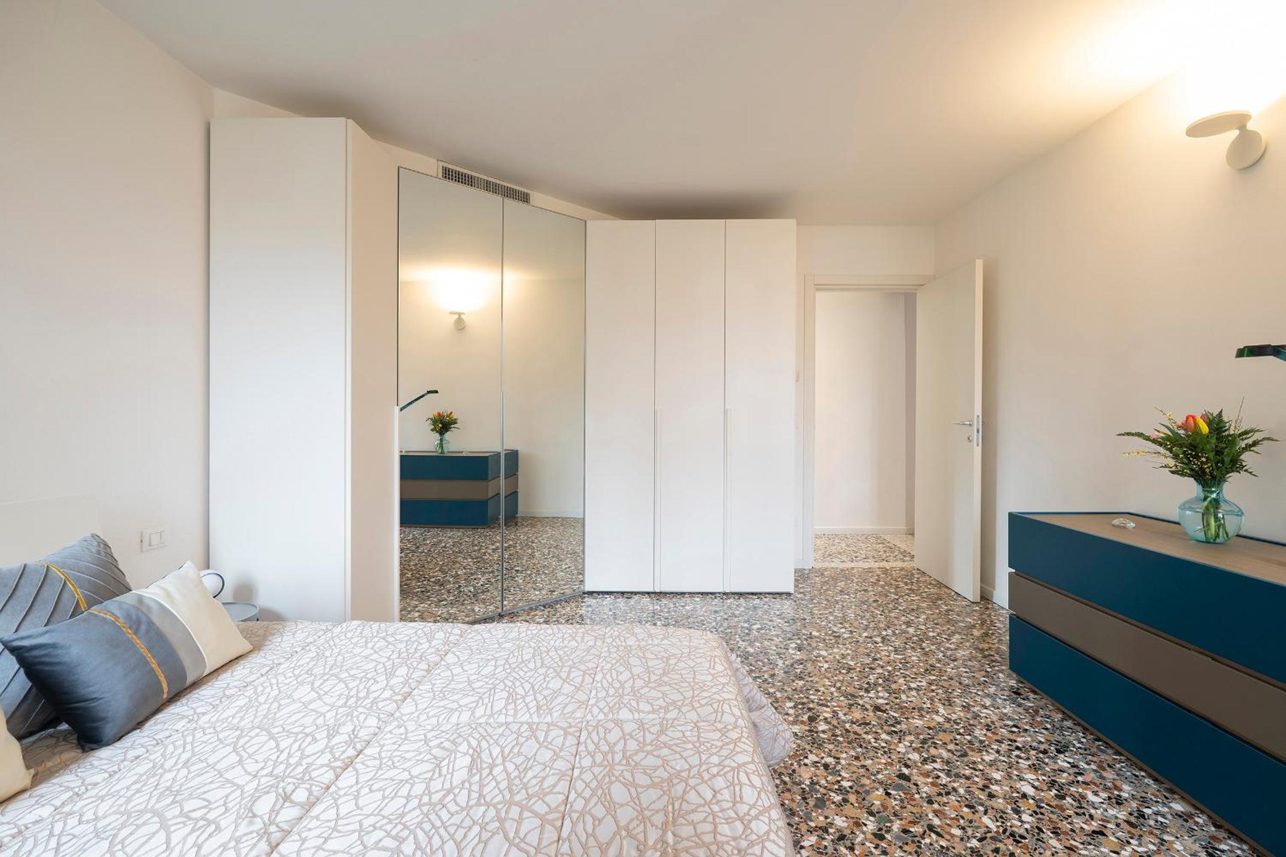 Stupendo Luxury Apartment Canal & Garden View