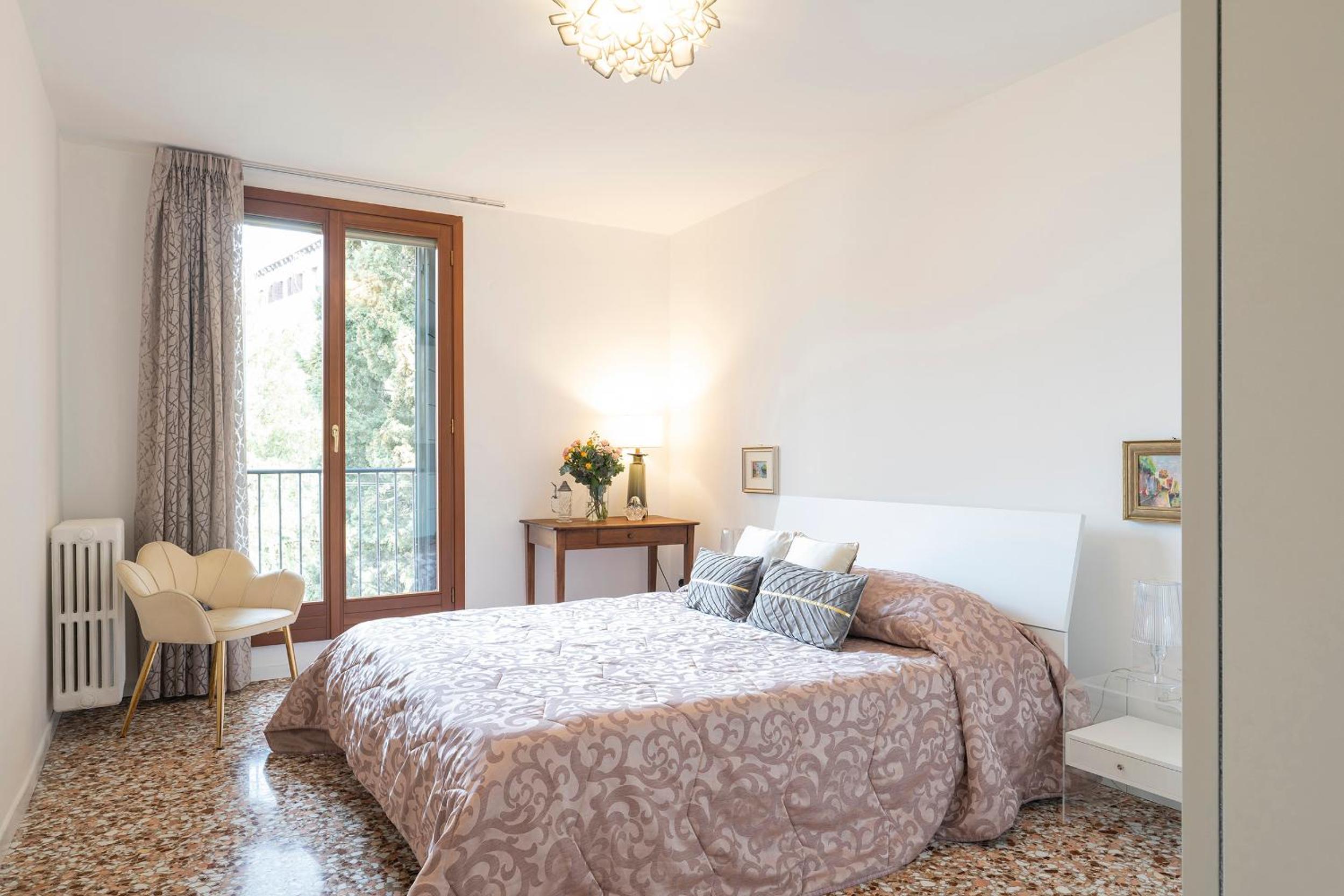 Stupendo Luxury Apartment Canal & Garden View