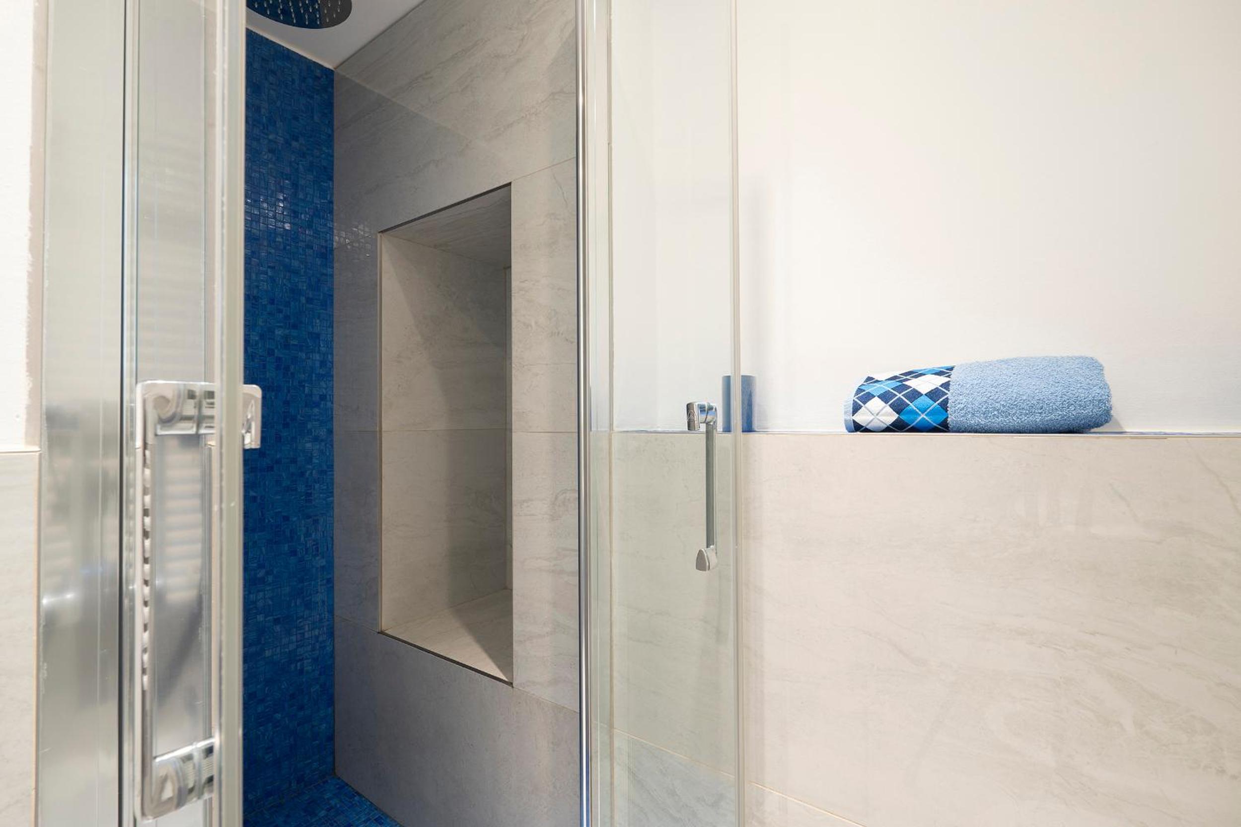 Stupendo Luxury Apartment Canal & Garden View