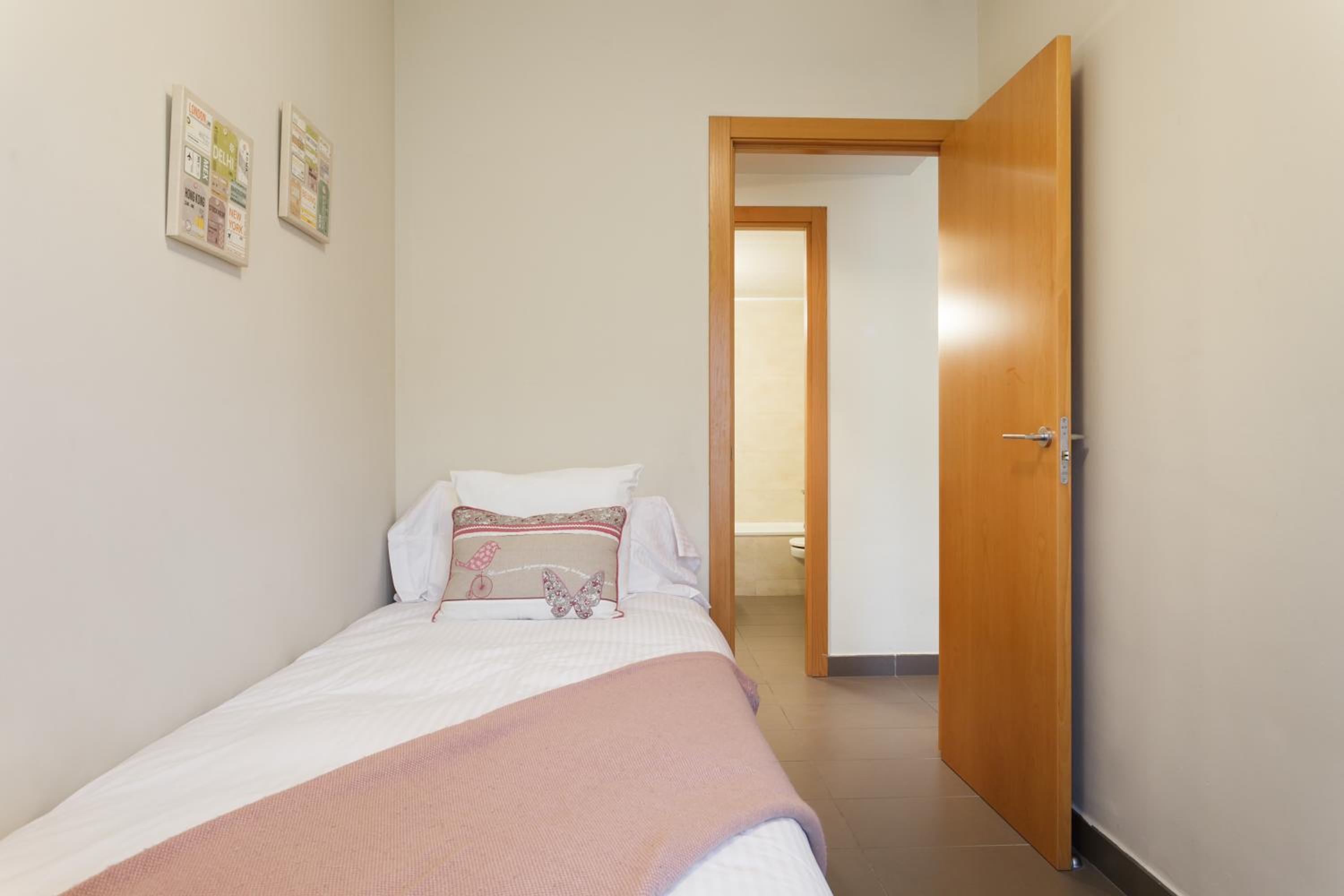 Apartamentos Cornellalux