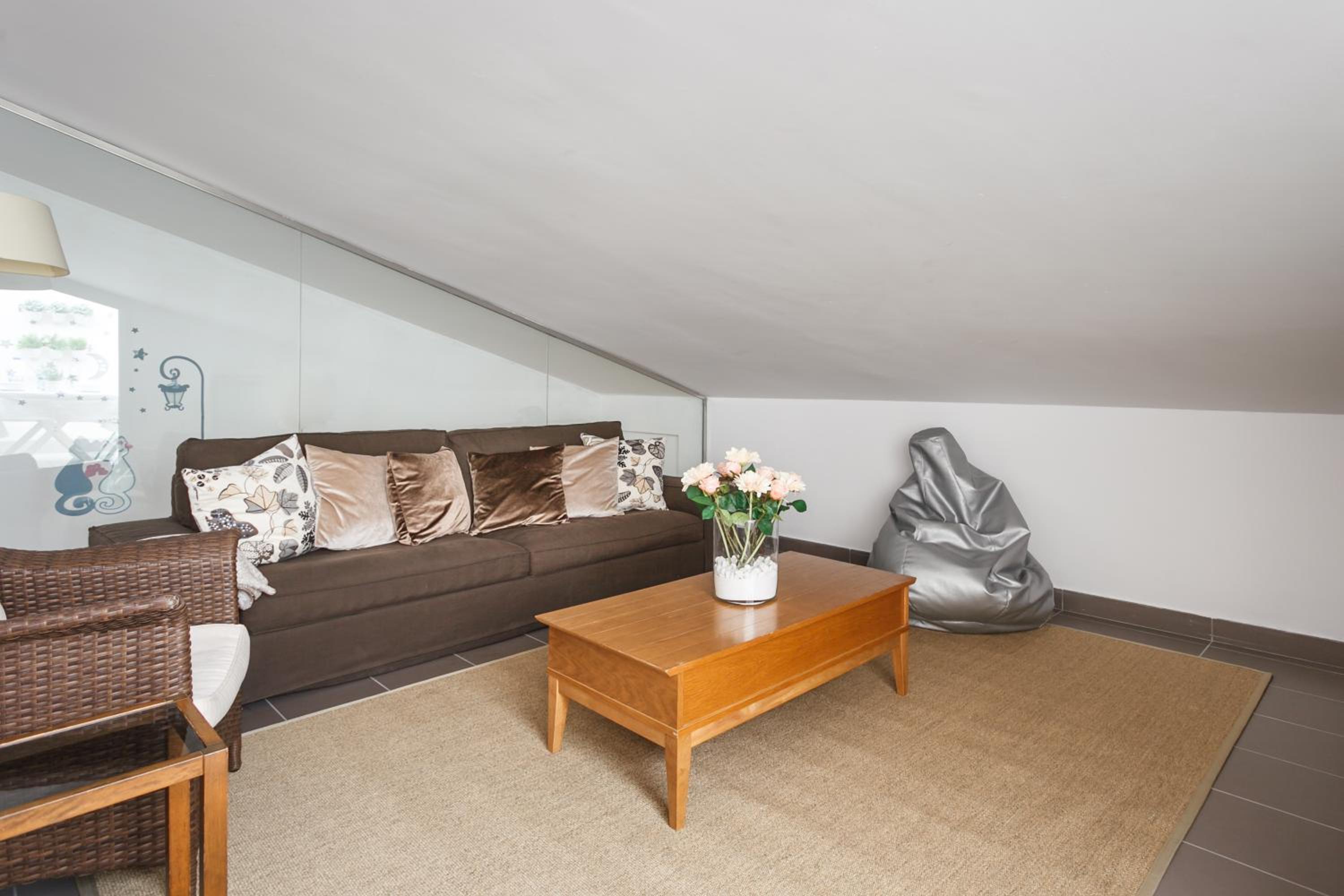Apartamentos Cornellalux