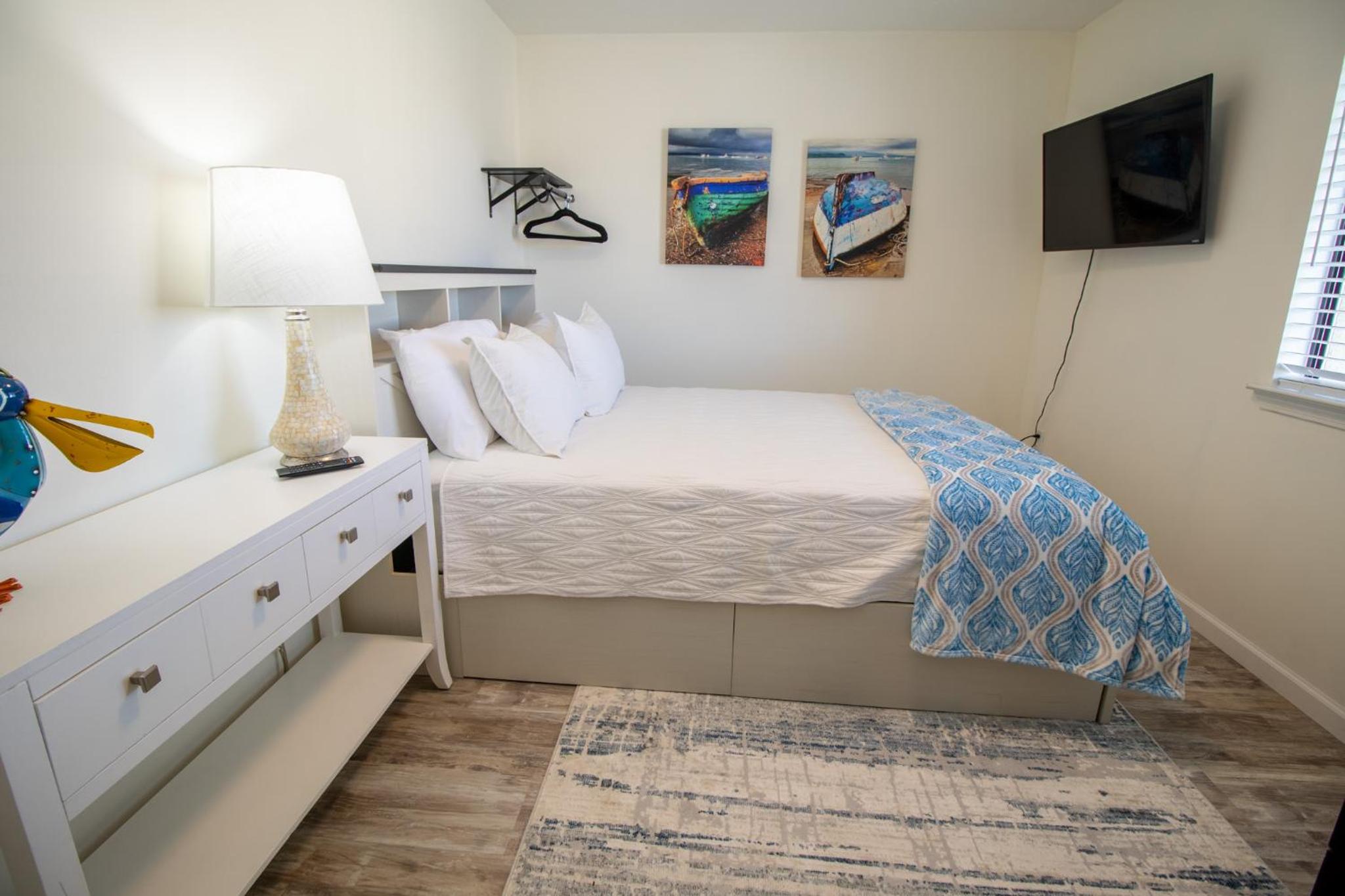 Double Take! Renovated Vacation Home