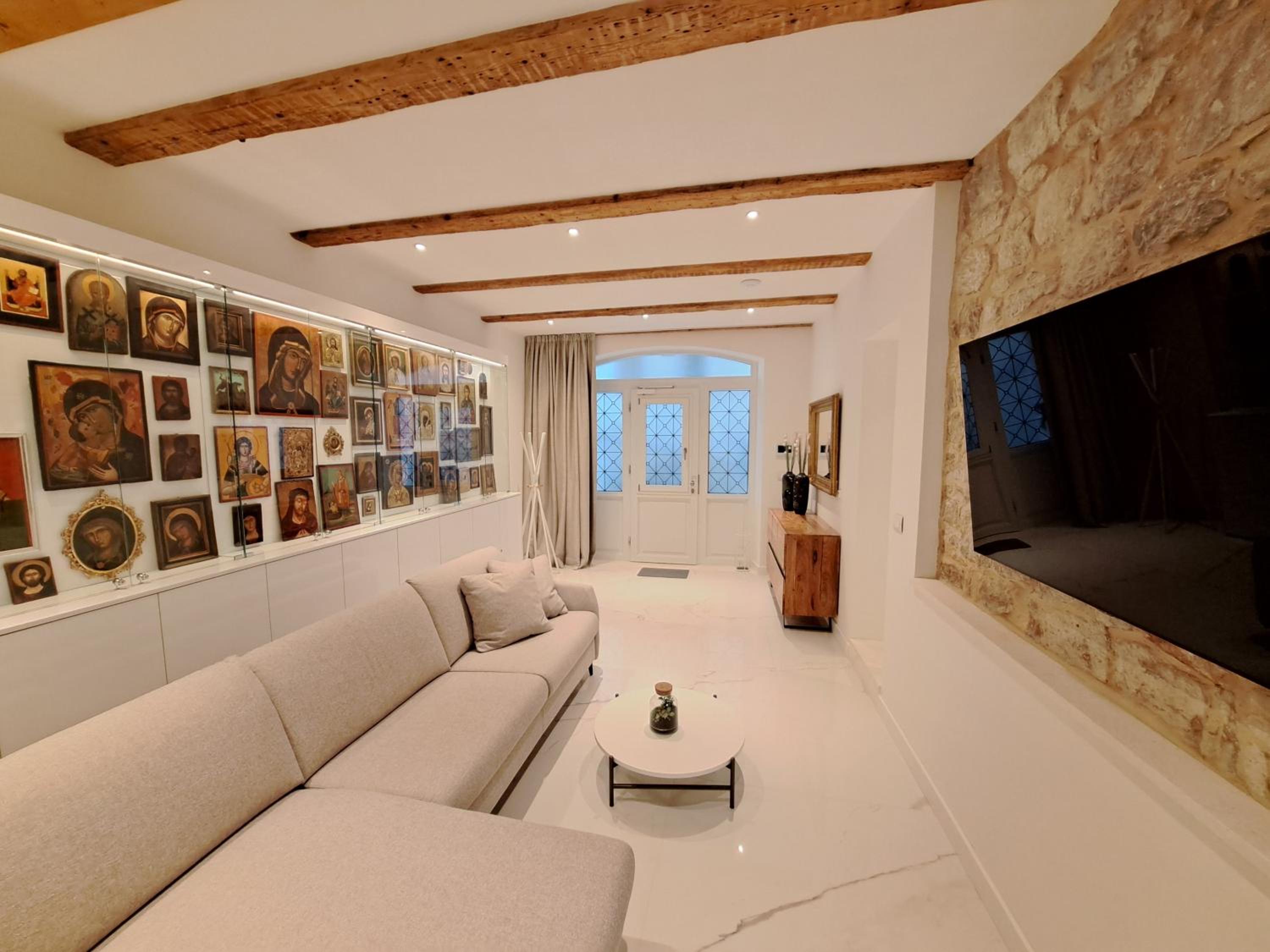 House Olenta