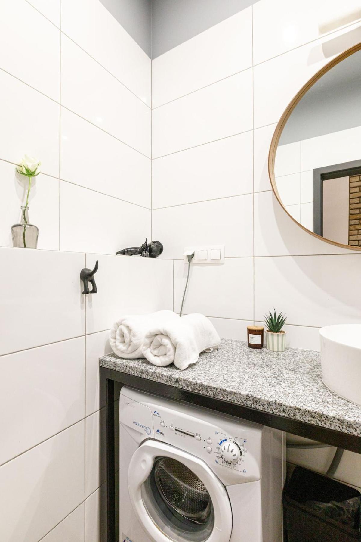 Central Wroclaw Apartment - Great Location -Kosciuszki