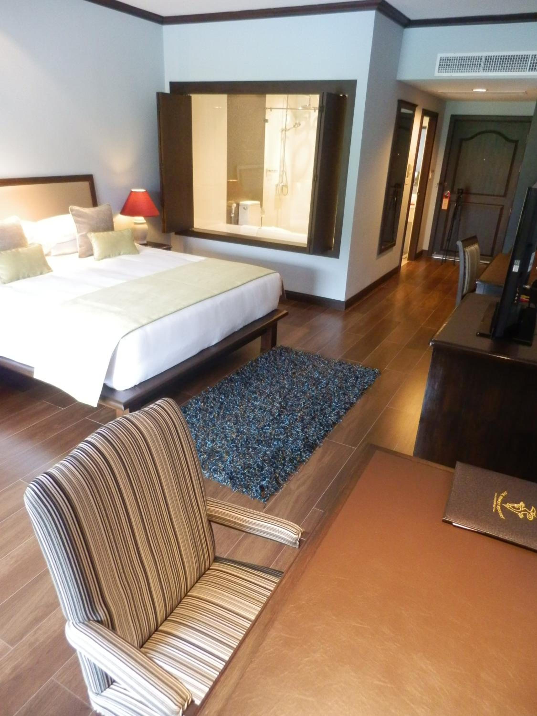 Sir James Resort