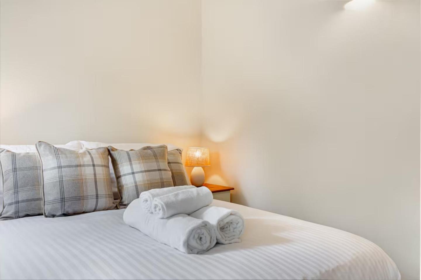 Cosy 1 Bedroom Cottage, The Old Thatch, Bredon