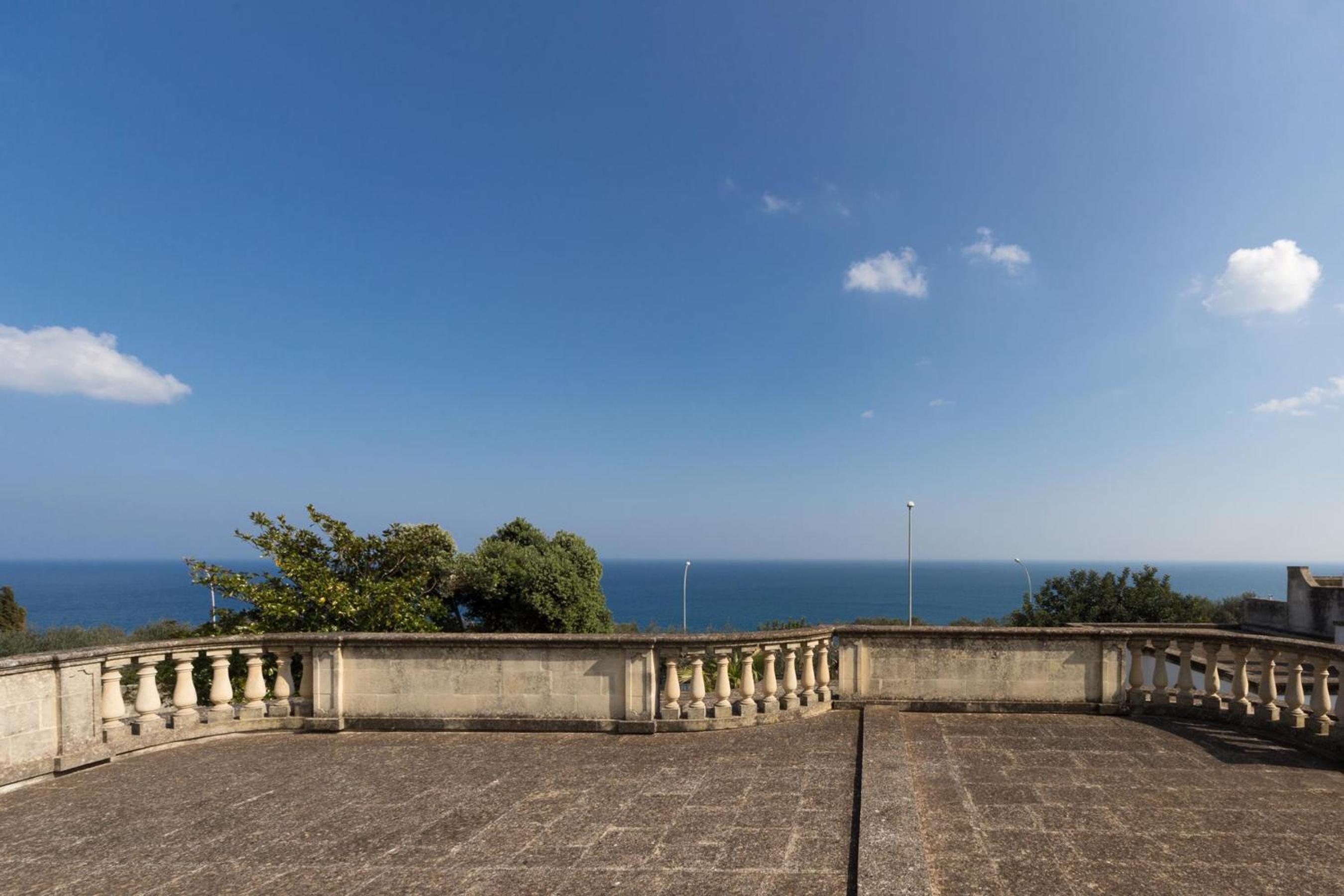 La Ripostiera by BarbarHouse