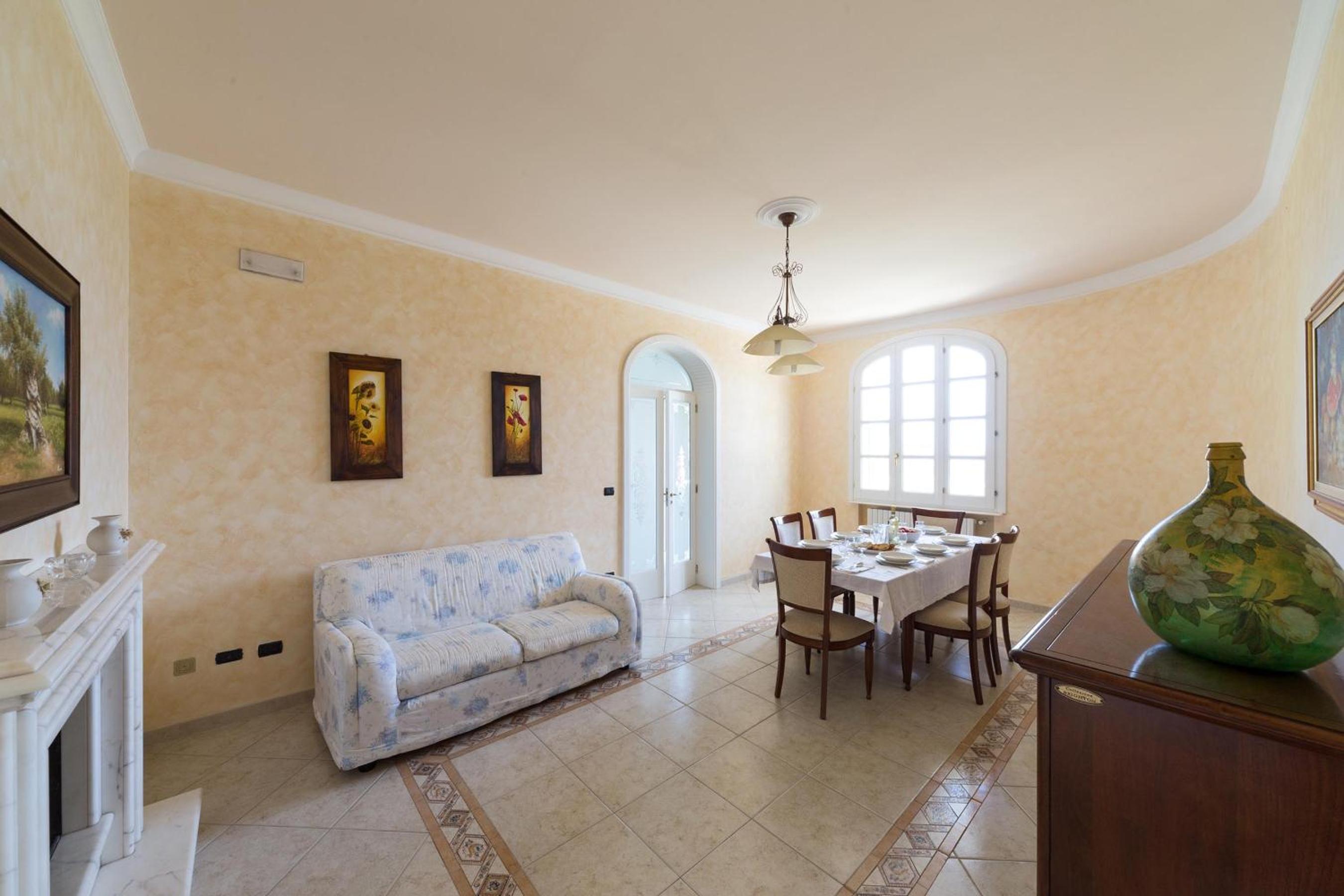 La Ripostiera by BarbarHouse