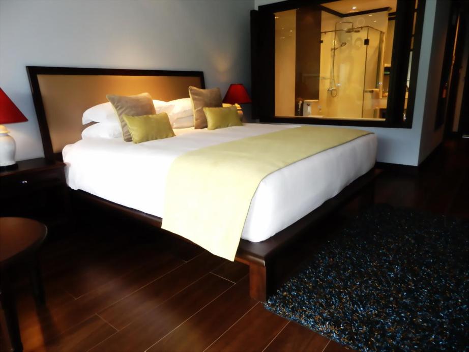 Sir James Resort
