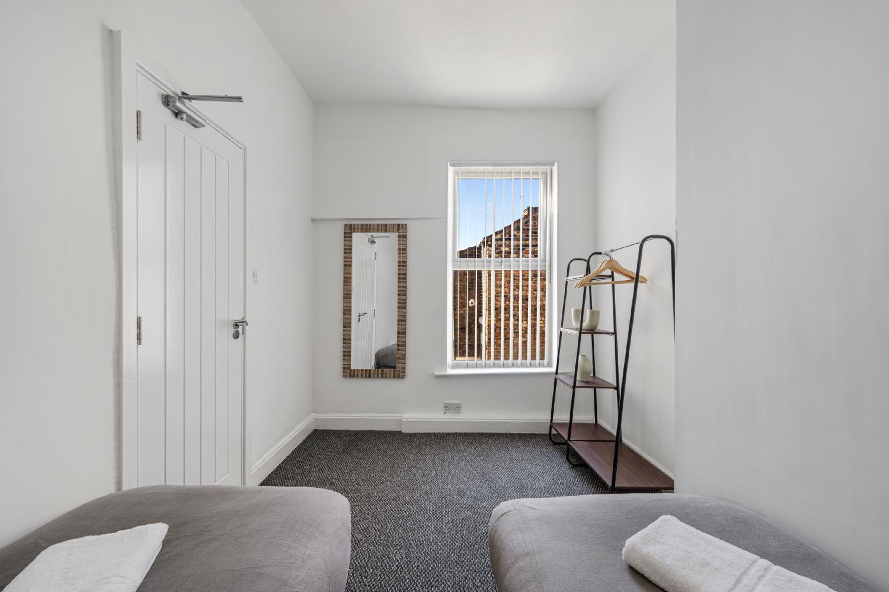 Cameron House - Air Host & Stay - Contractor Friendly