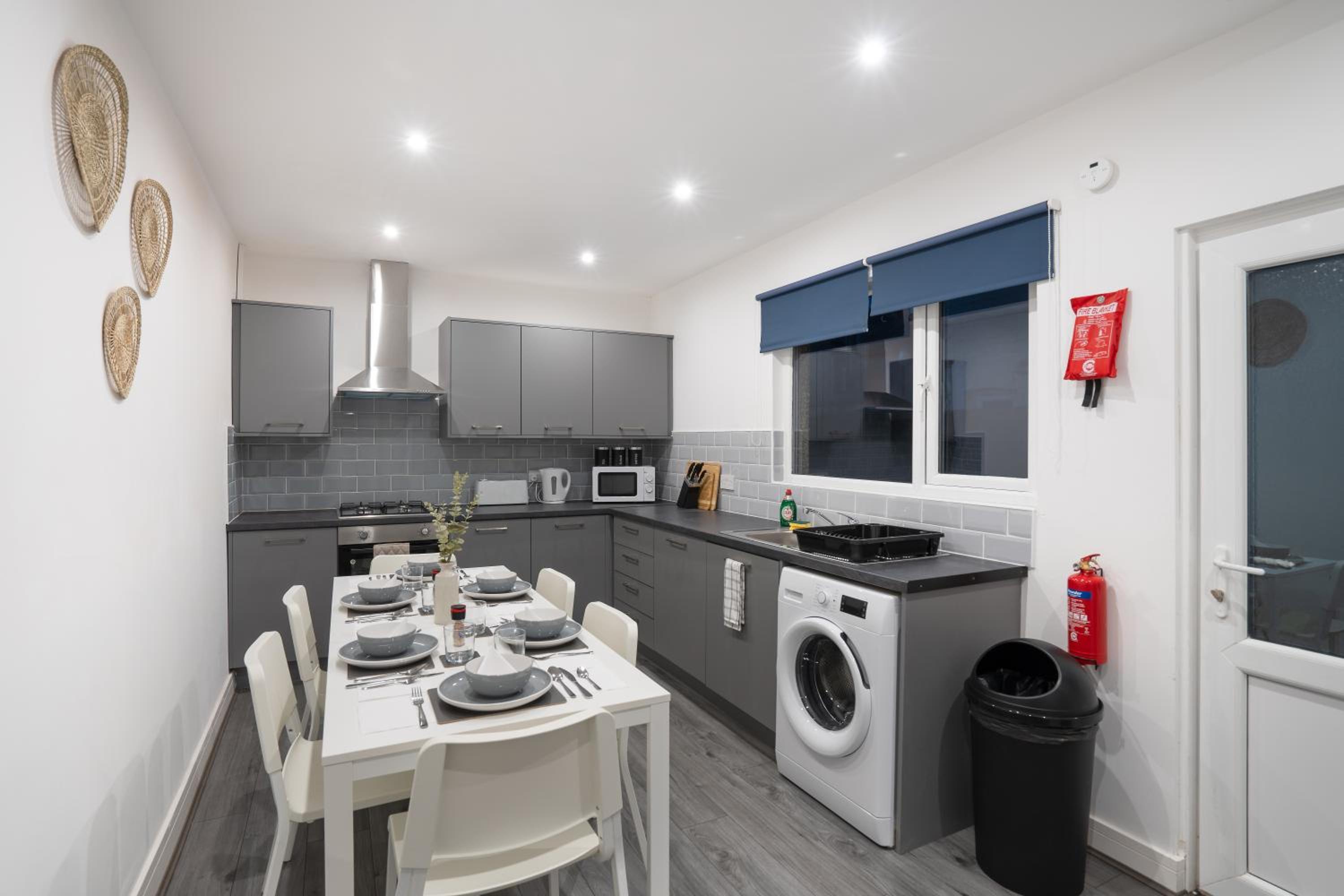 4 Bedrooms-4 Bathrooms House