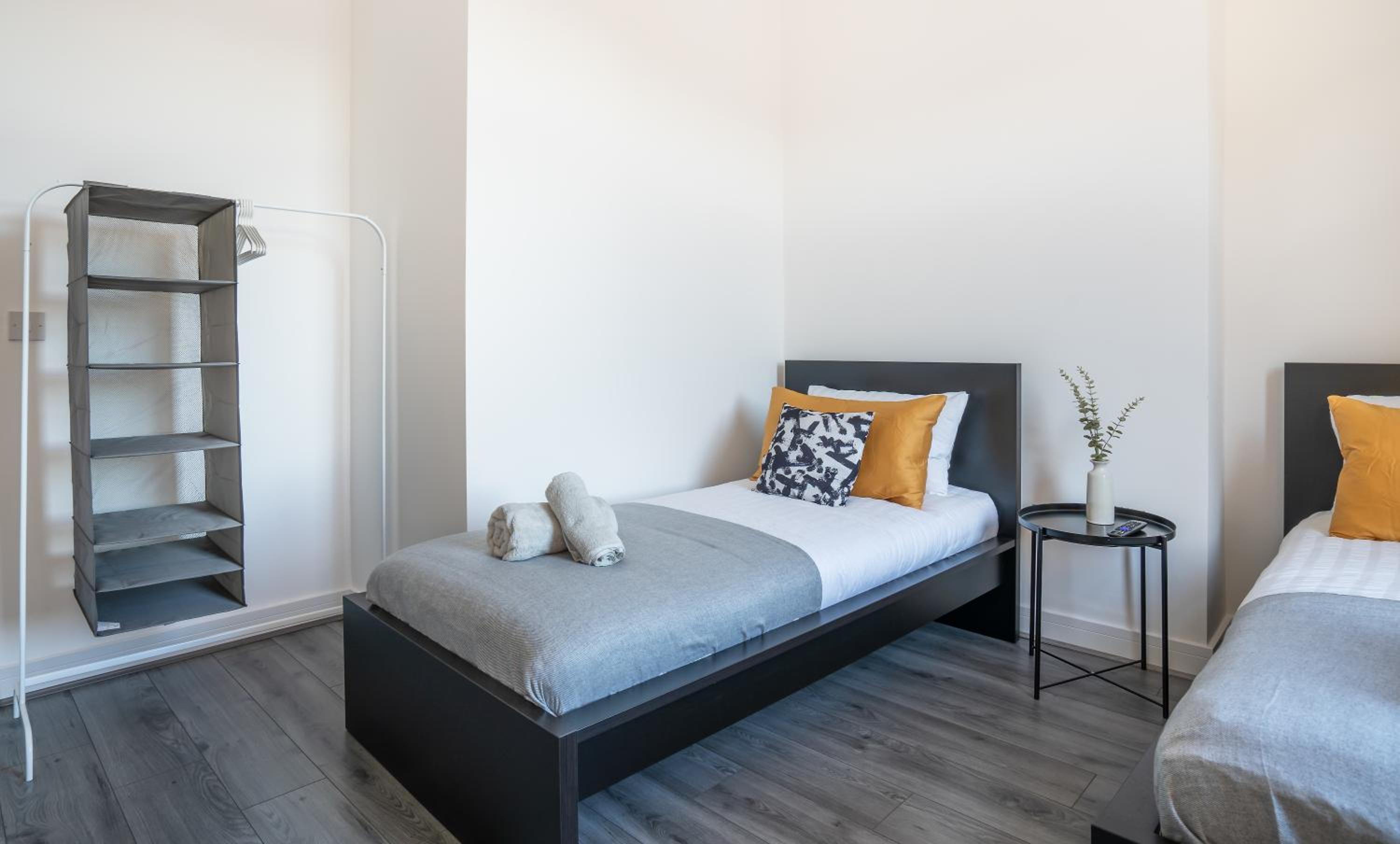 4 Bedrooms-4 Bathrooms House