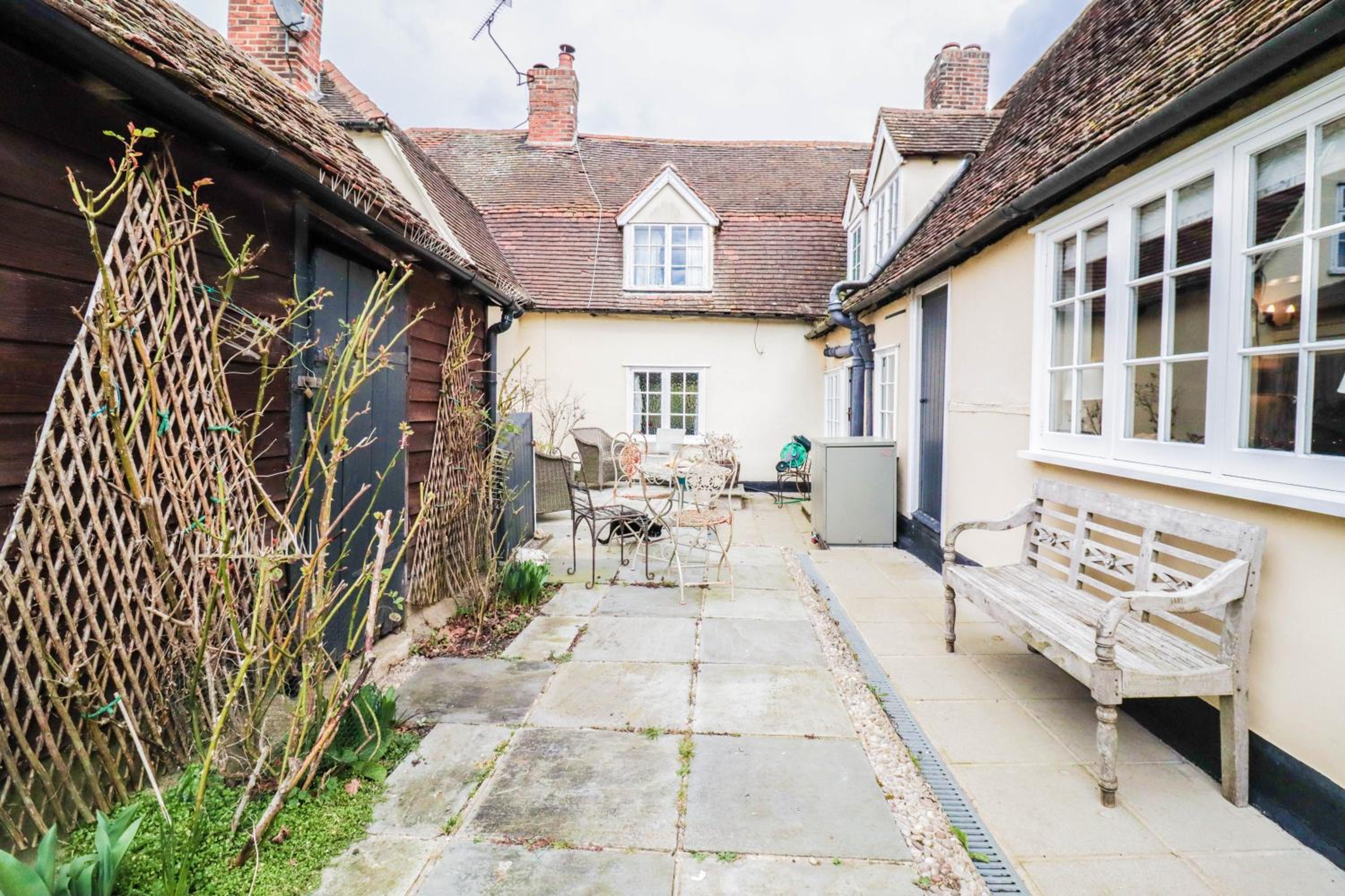 Beautifully Designed Cottage Free WiFi