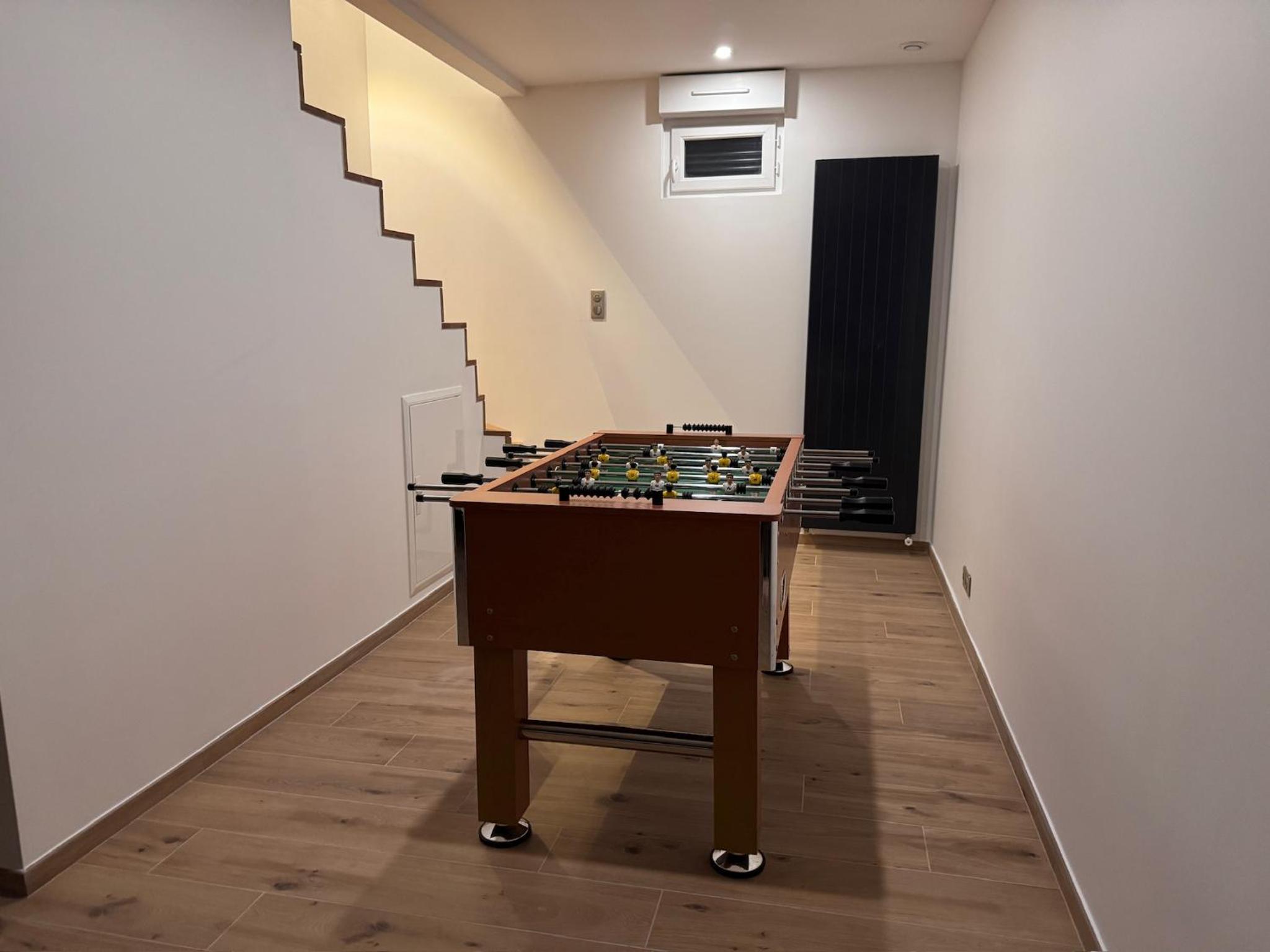 Maison Fair play, jardin, parking, billard