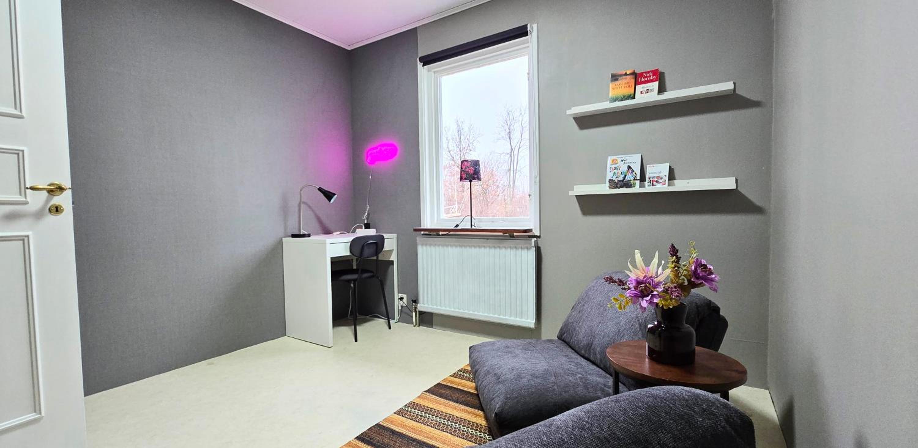 200m to Sweden's Largest Lake - 3BR House & BBQ