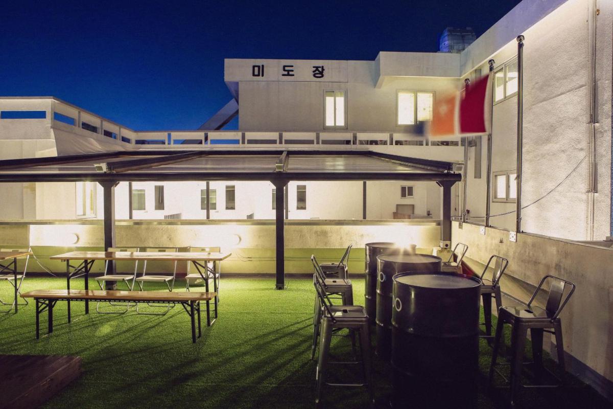 Mido Hostel