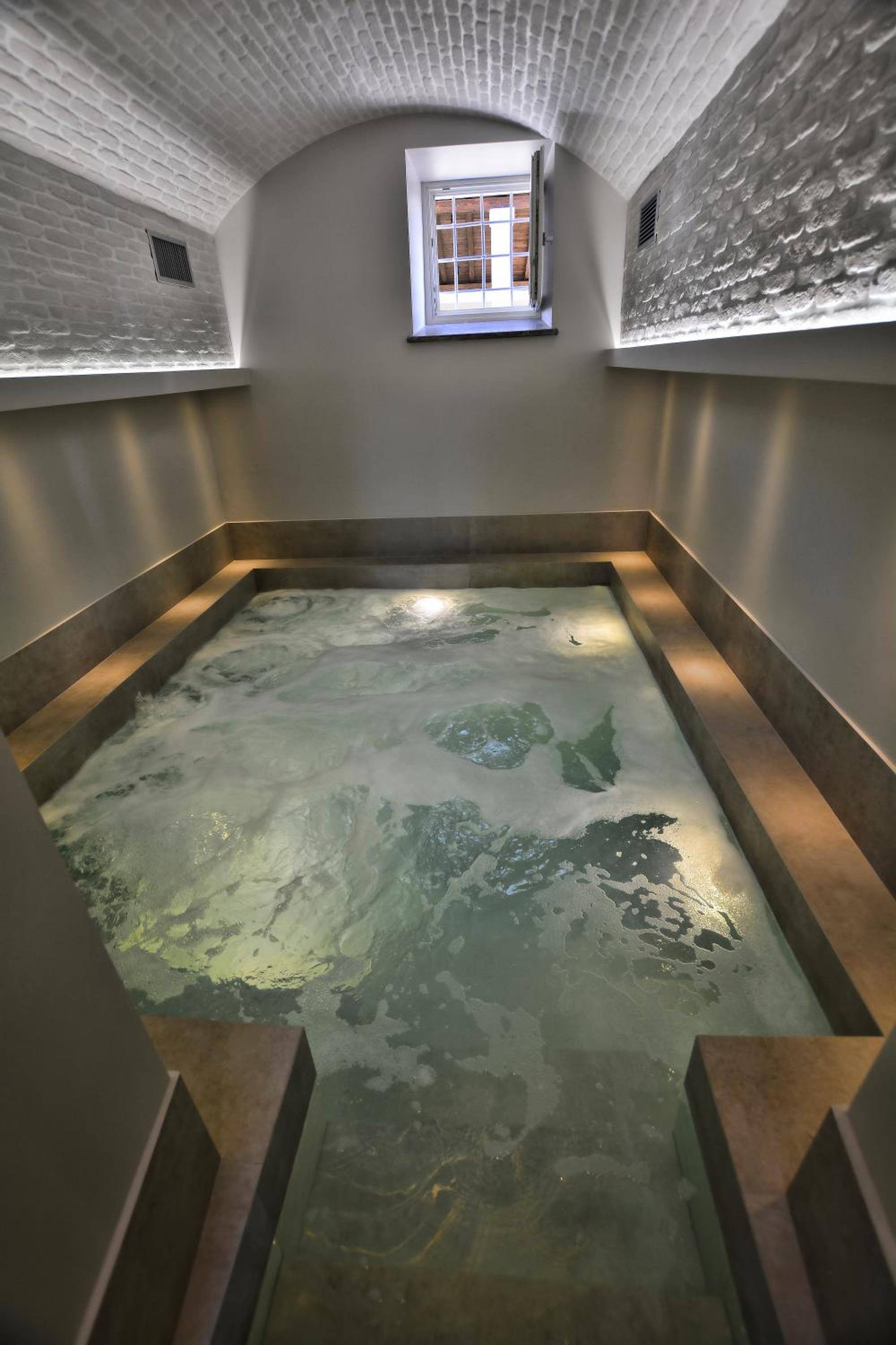 Corte Sospesa Guest House & Spa
