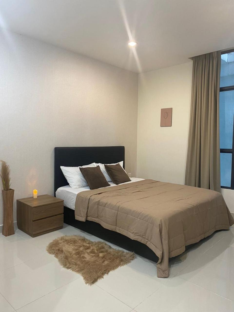 Kuching Near SGH Calming Kozi Square Apartment