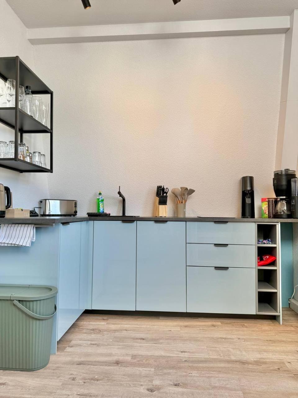 Helles Ferienhaus super zentral mit gratis Stellplätzen N162